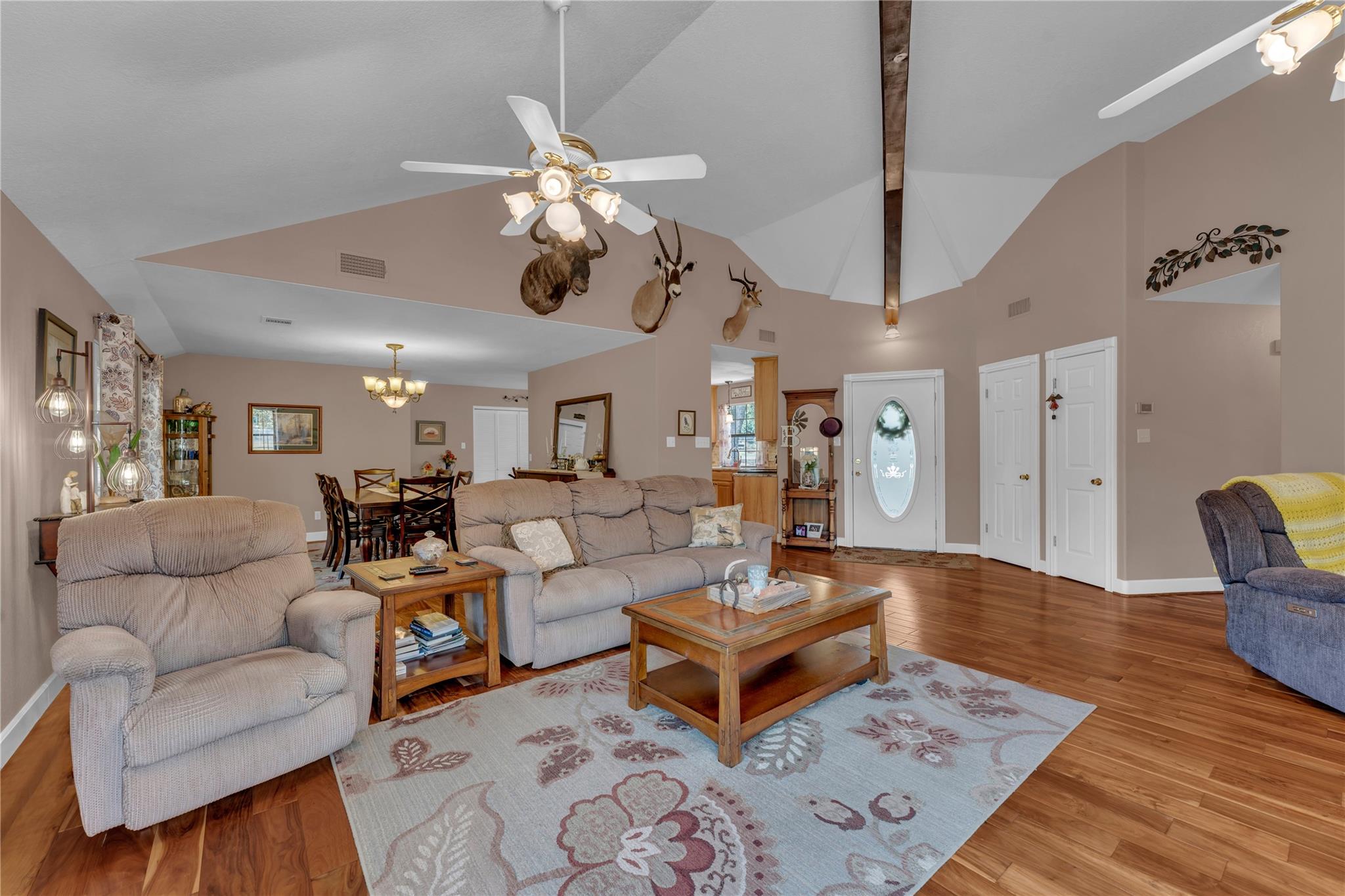 106 Greenwood DR — photo 5
