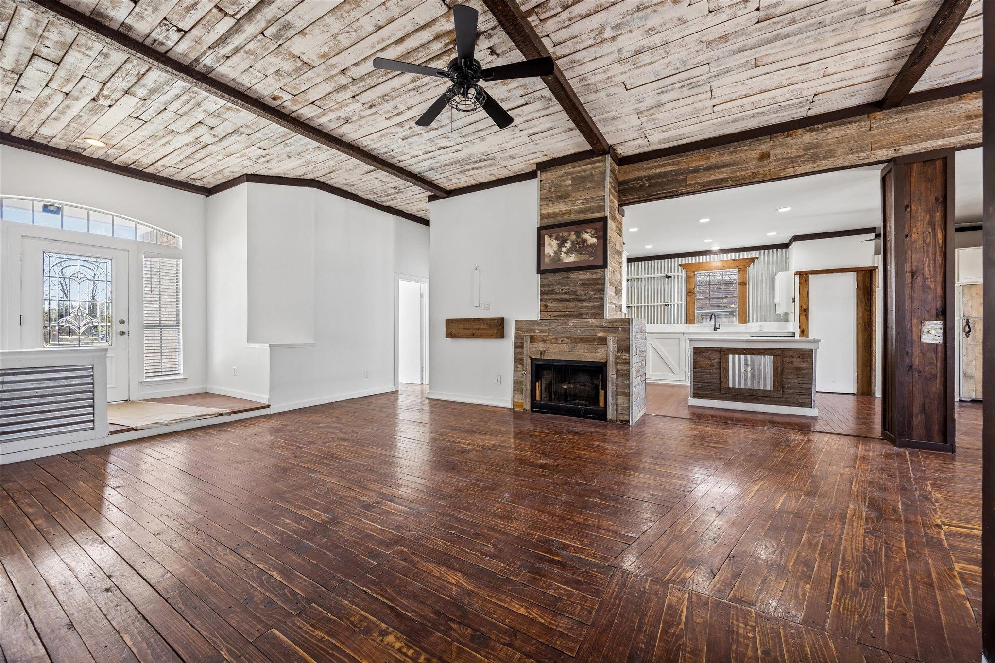 6502 Bramber LN — photo 5