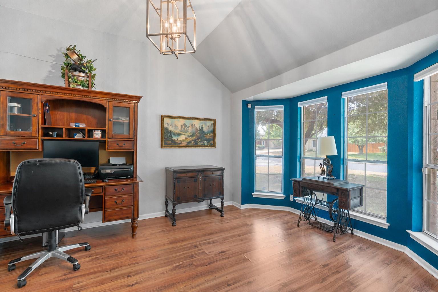 112 Dogwood DR — photo 3
