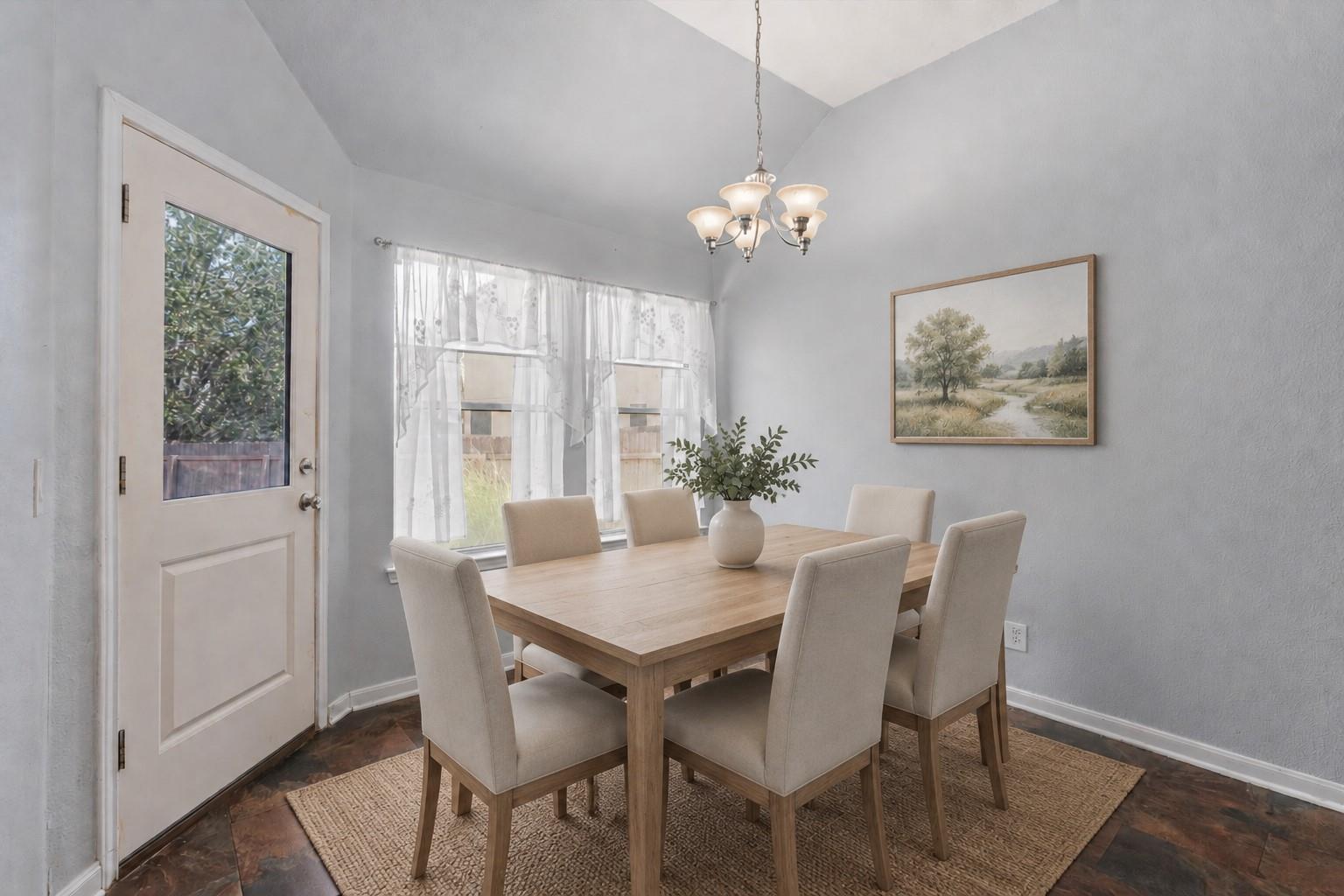 112 Dogwood DR — photo 5