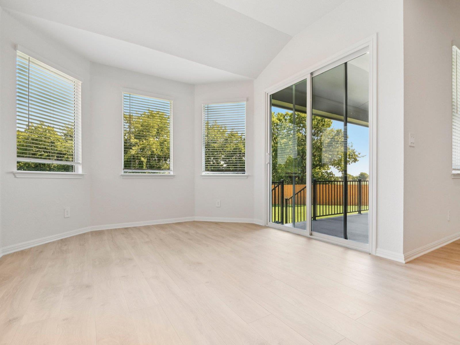 142 Divisadero DR — photo 5