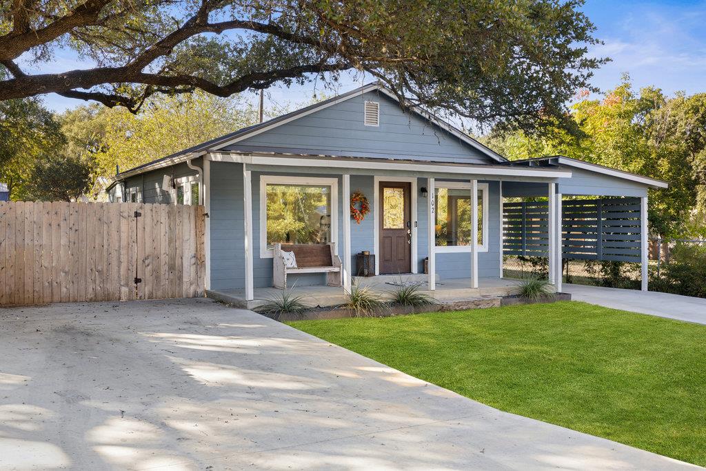 102 Ranchview DR — photo 3