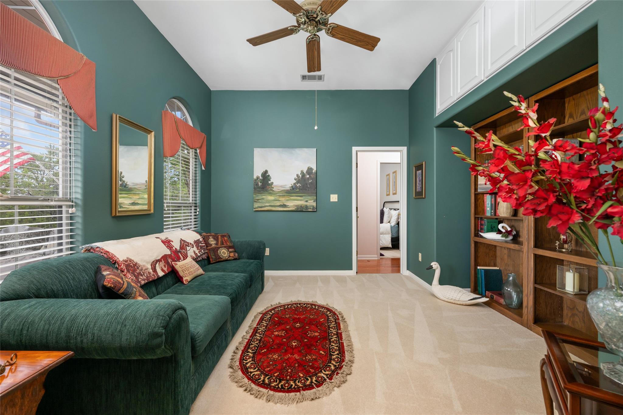 391 Liberty DR — photo 5