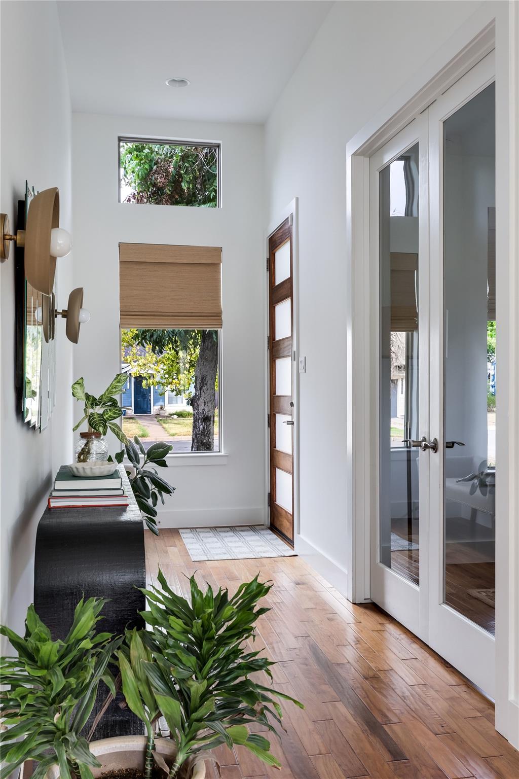 5307 Aurora DR — photo 3