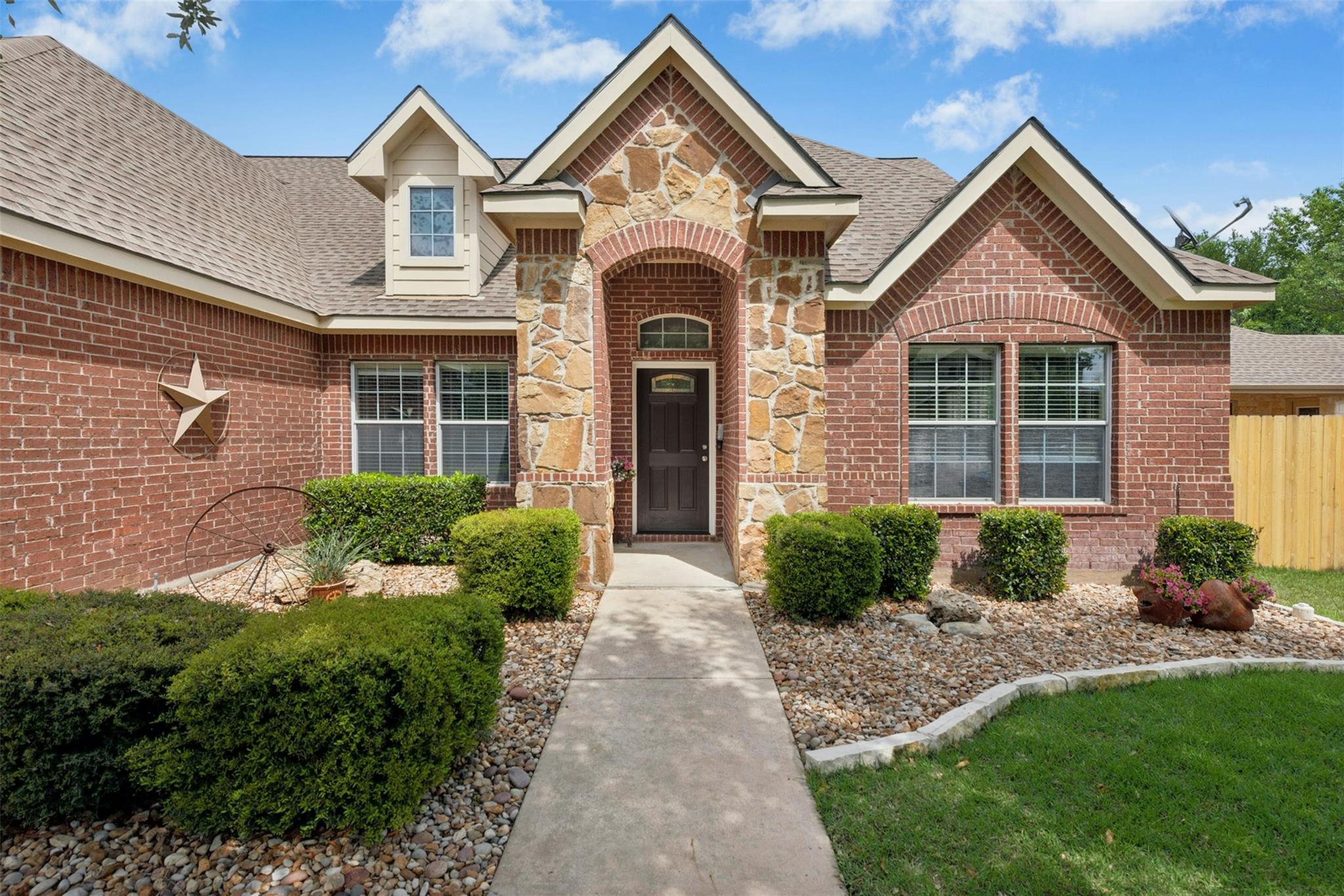 30013 Edgewood DR — photo 3