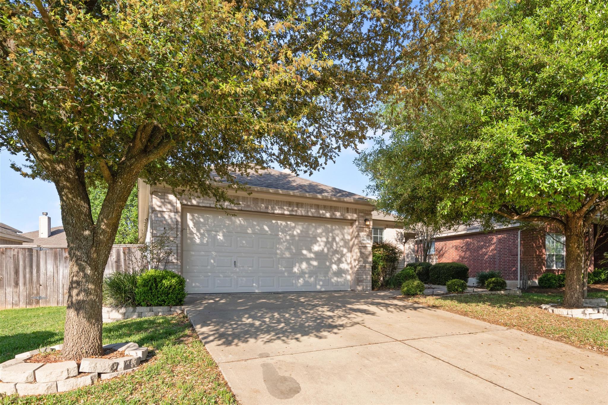 4423 Meadowside LN — photo 4