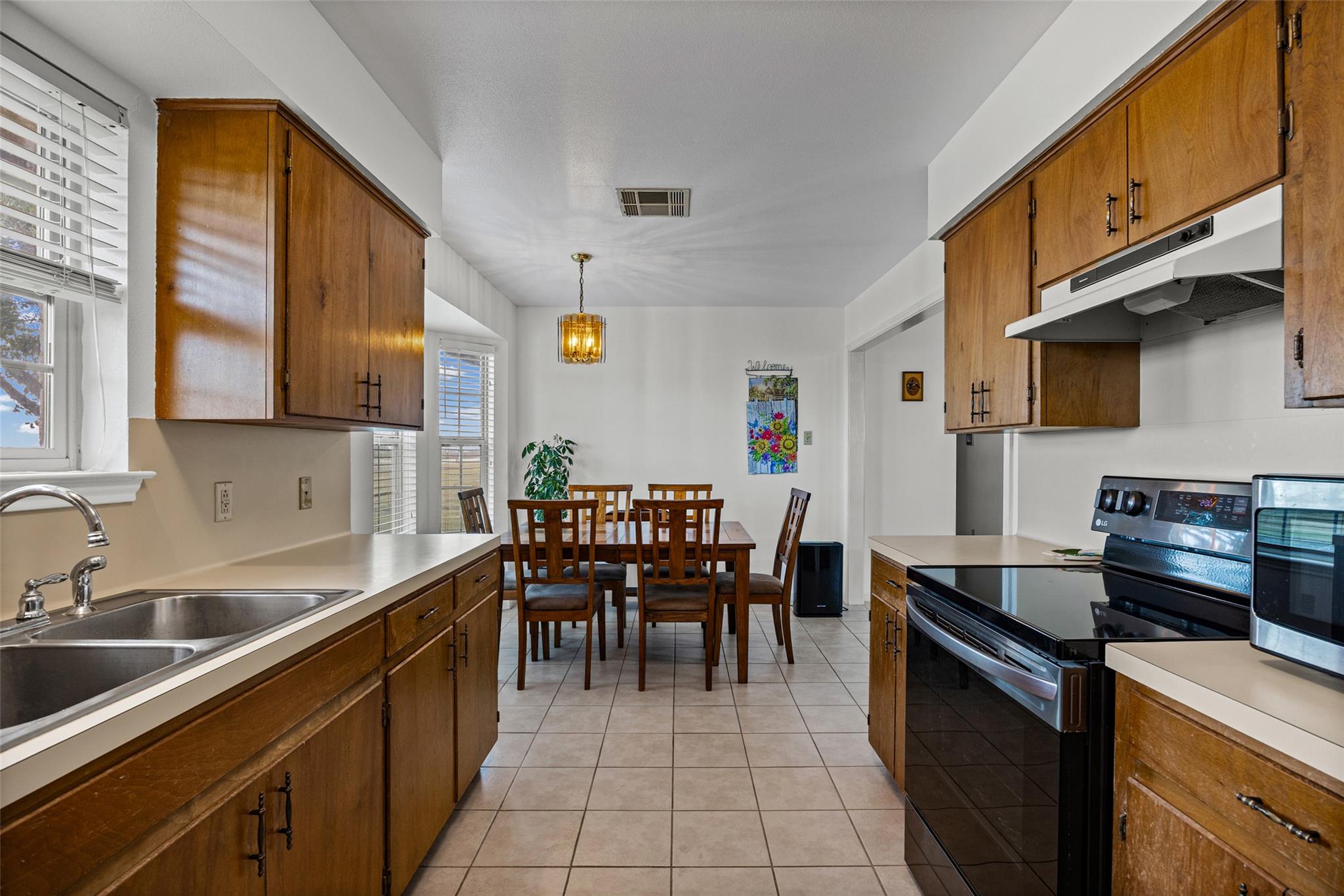 403 County View RD — photo 3