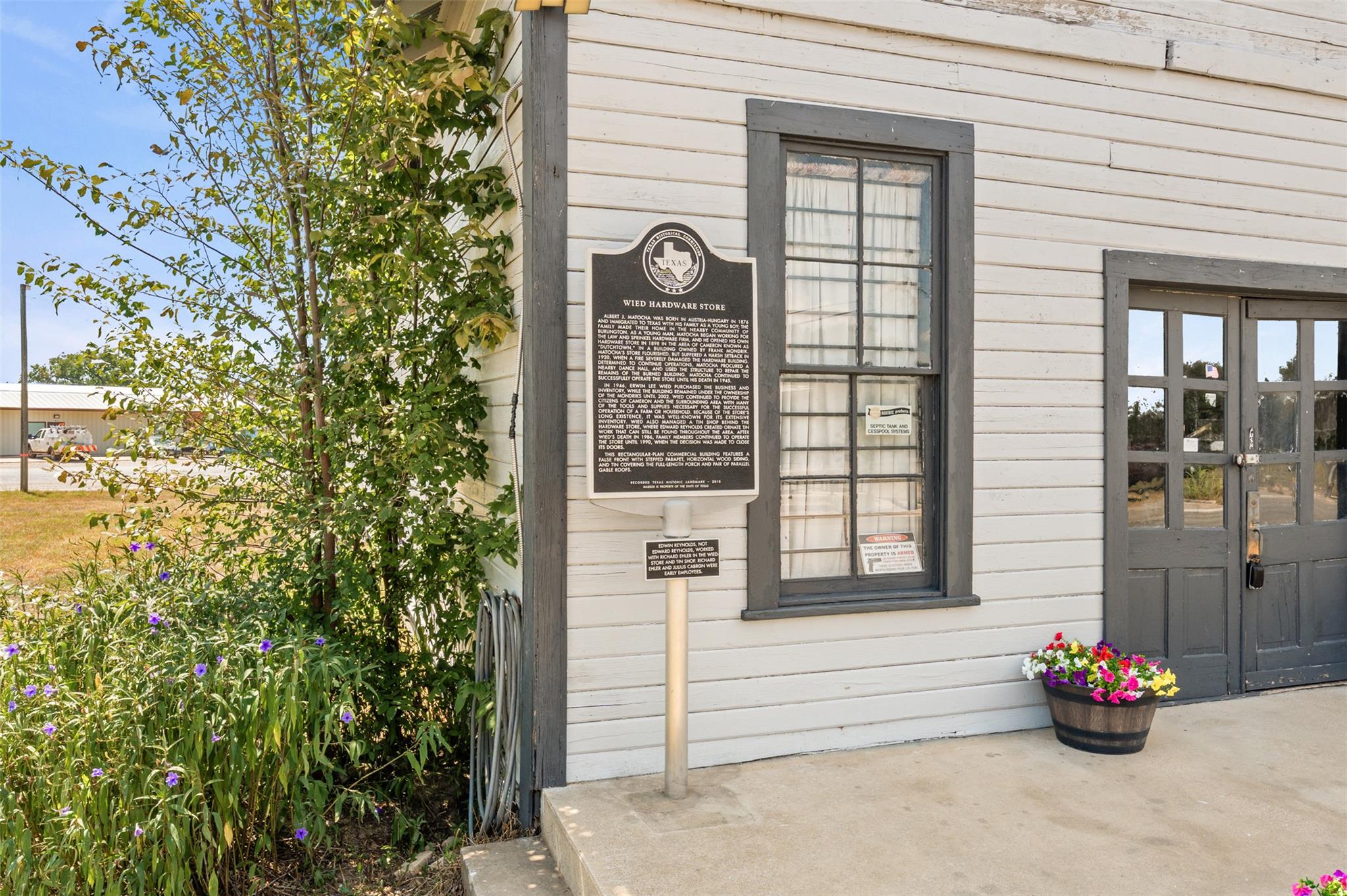 413 Batte ST — photo 5