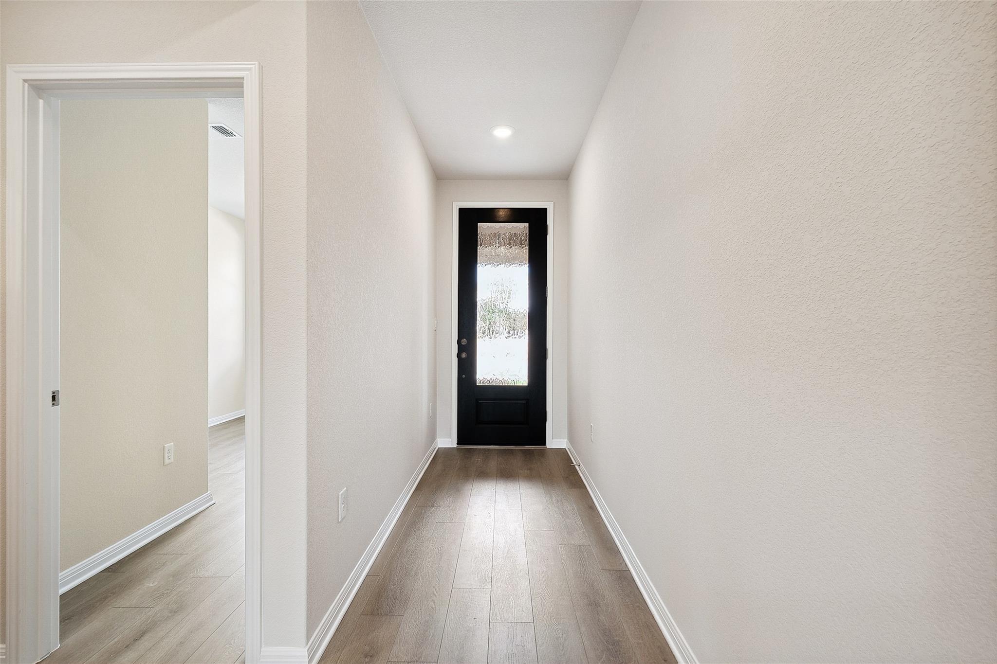 127 Arlington Park LOOP — photo 4