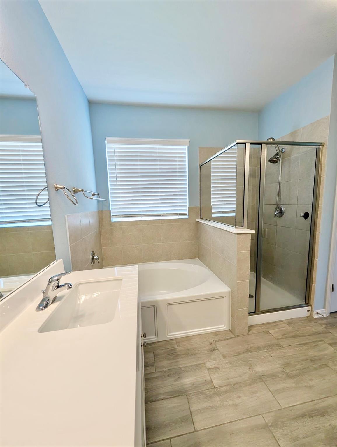 824 Falkland TRCE — photo 5