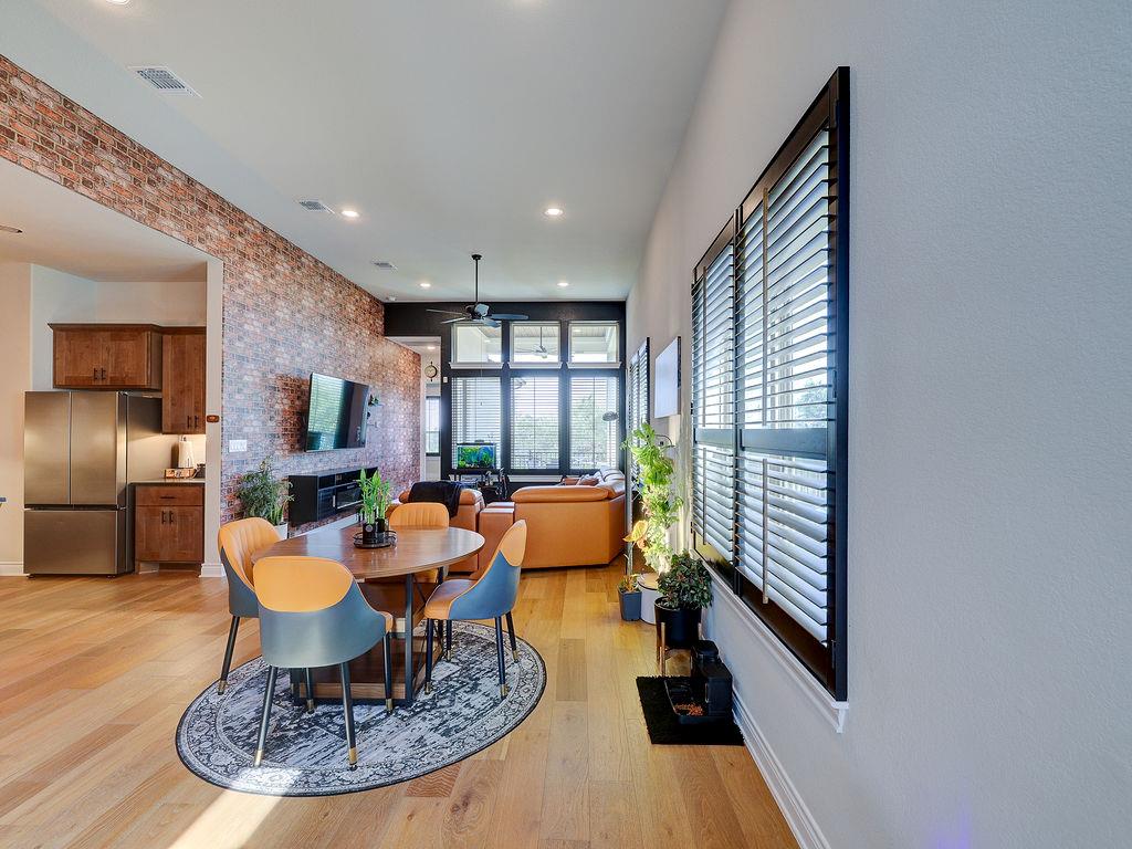 232 Flora Springs CV — photo 4