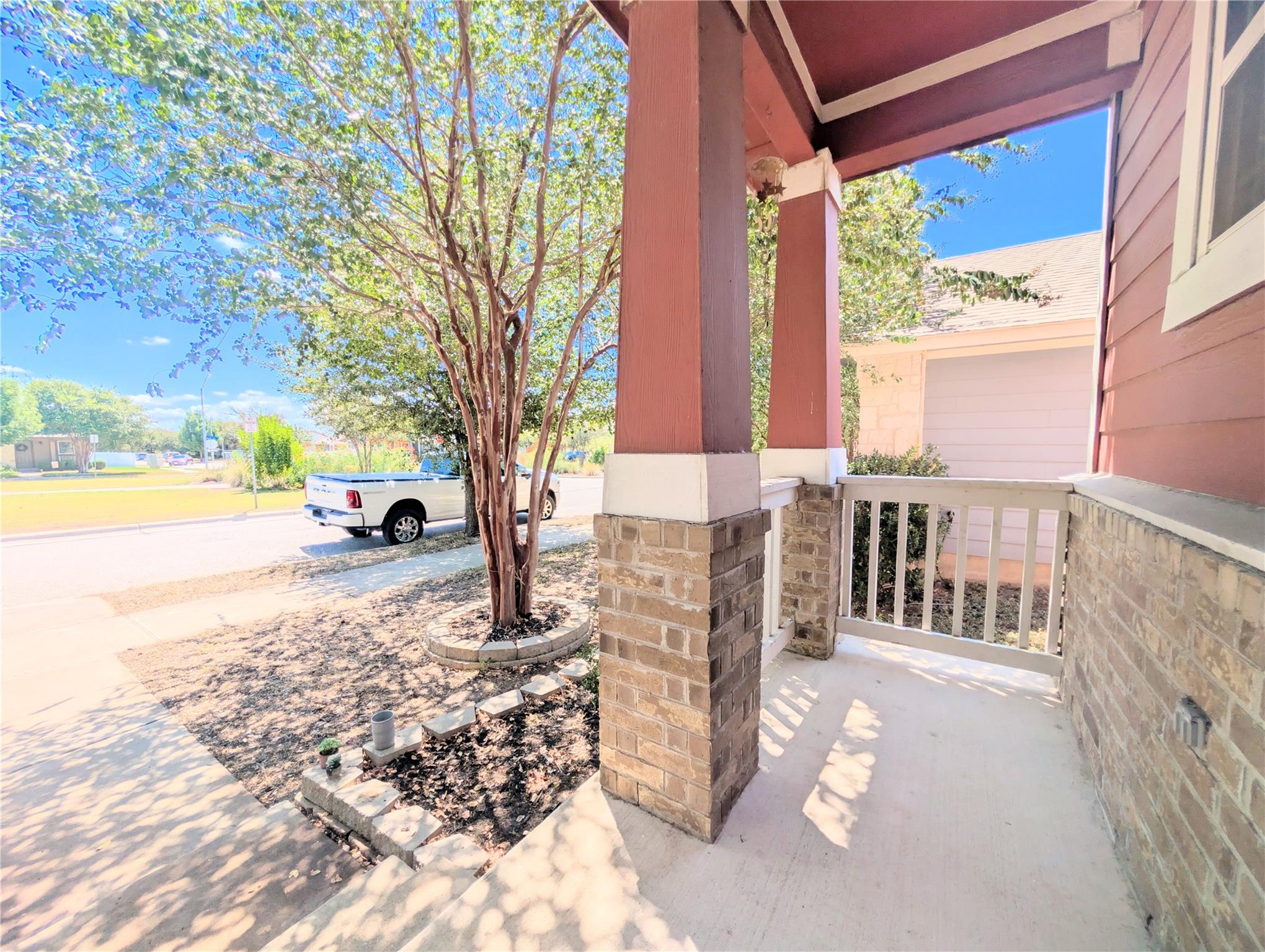 18410 Mammoth Cave BLVD — photo 3