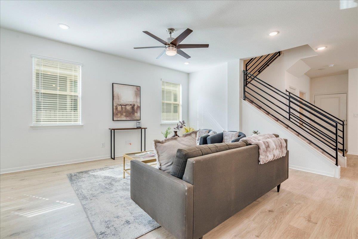 223 Rieber RD — photo 5