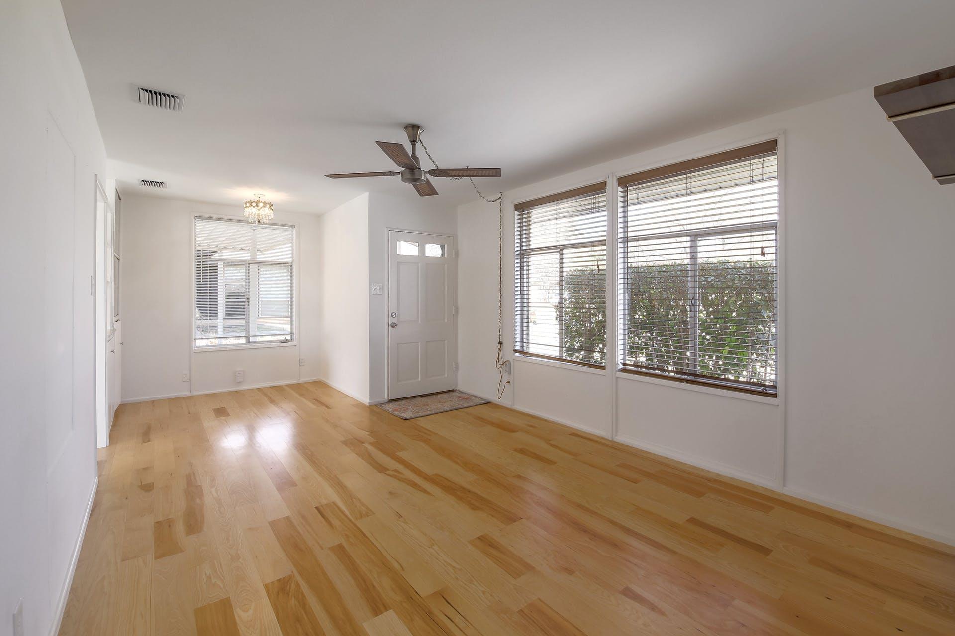 1515 Corona DR — photo 3