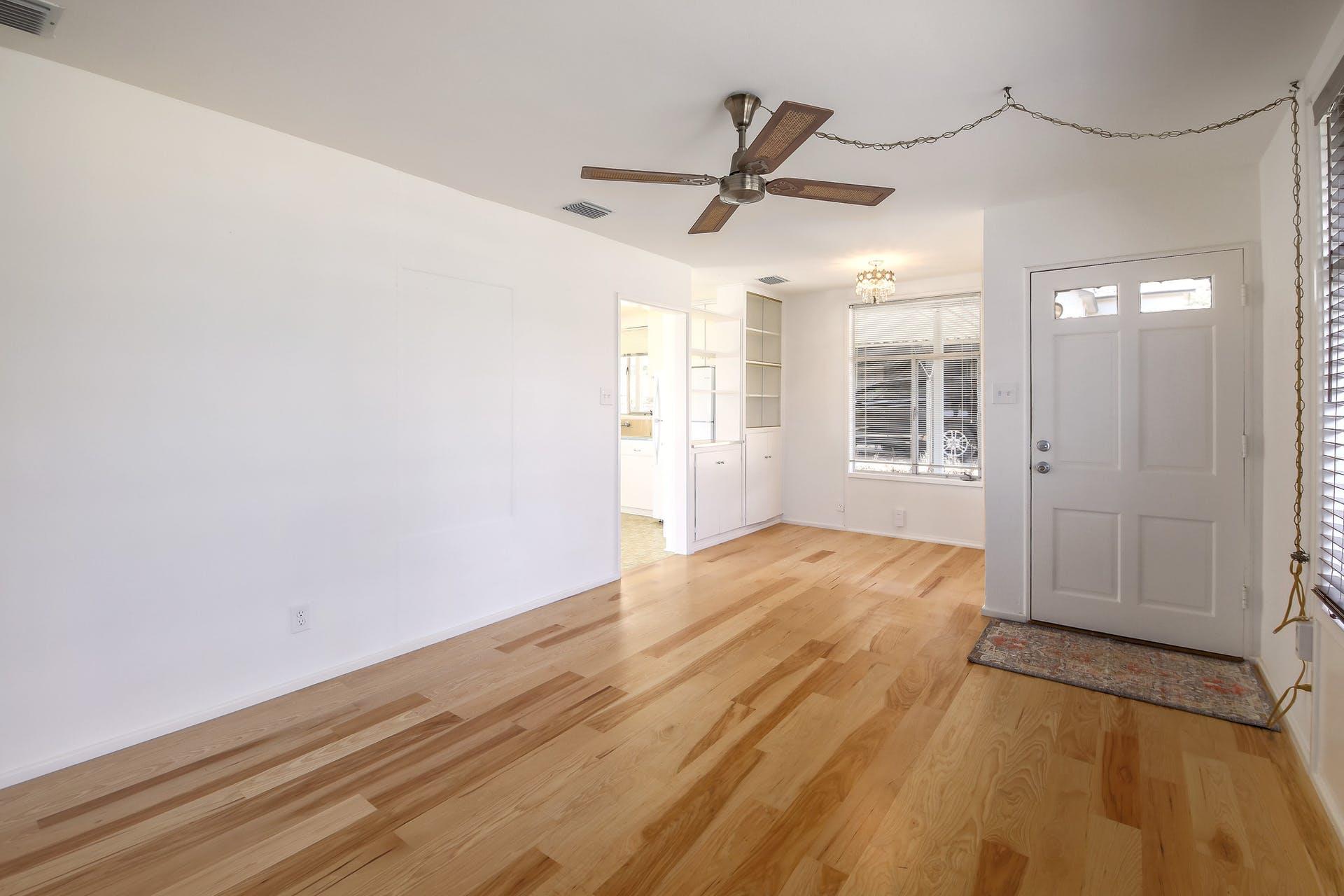 1515 Corona DR — photo 4