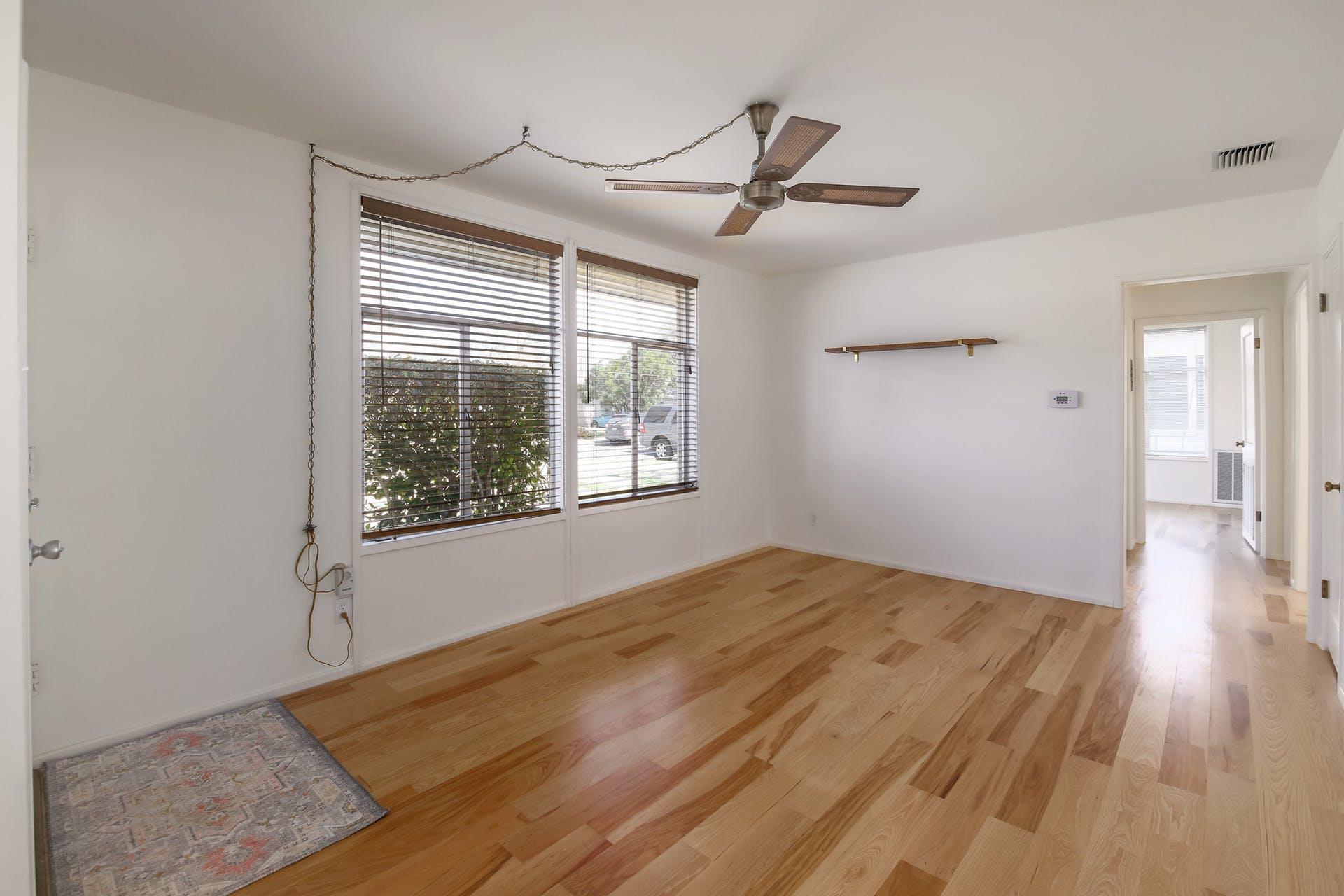 1515 Corona DR — photo 5
