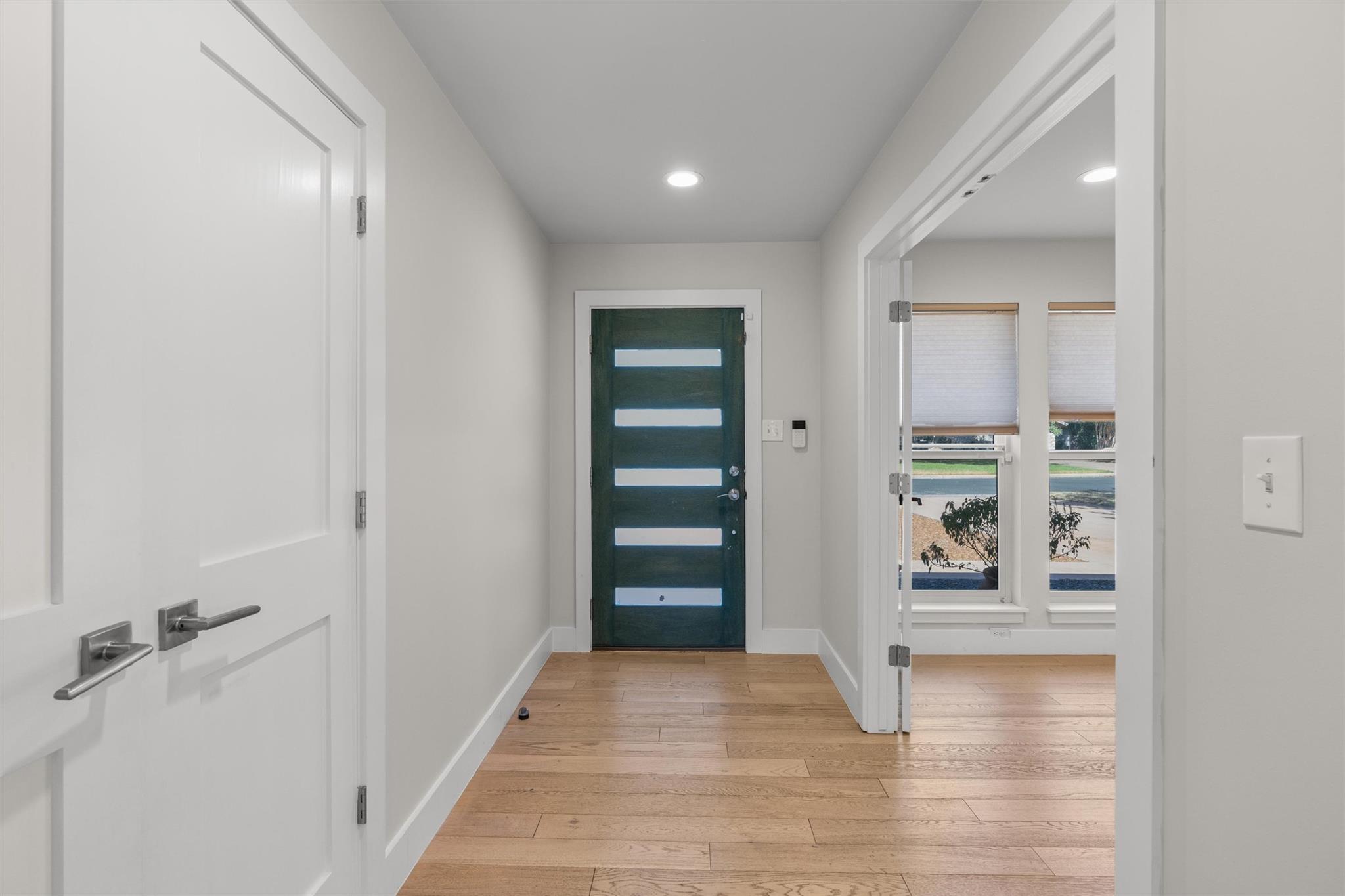 5405 Fairmont CIR — photo 3