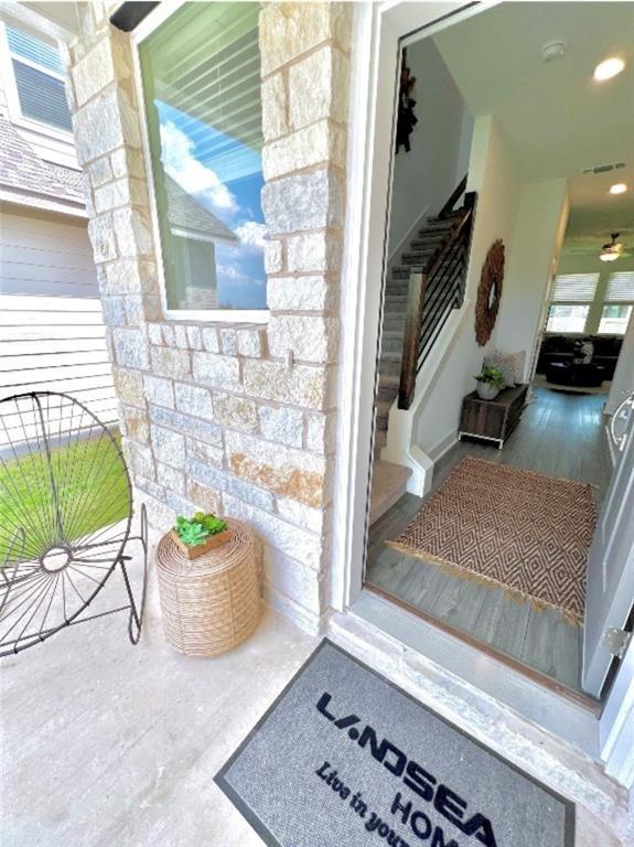 208 Langhorne BND — photo 4