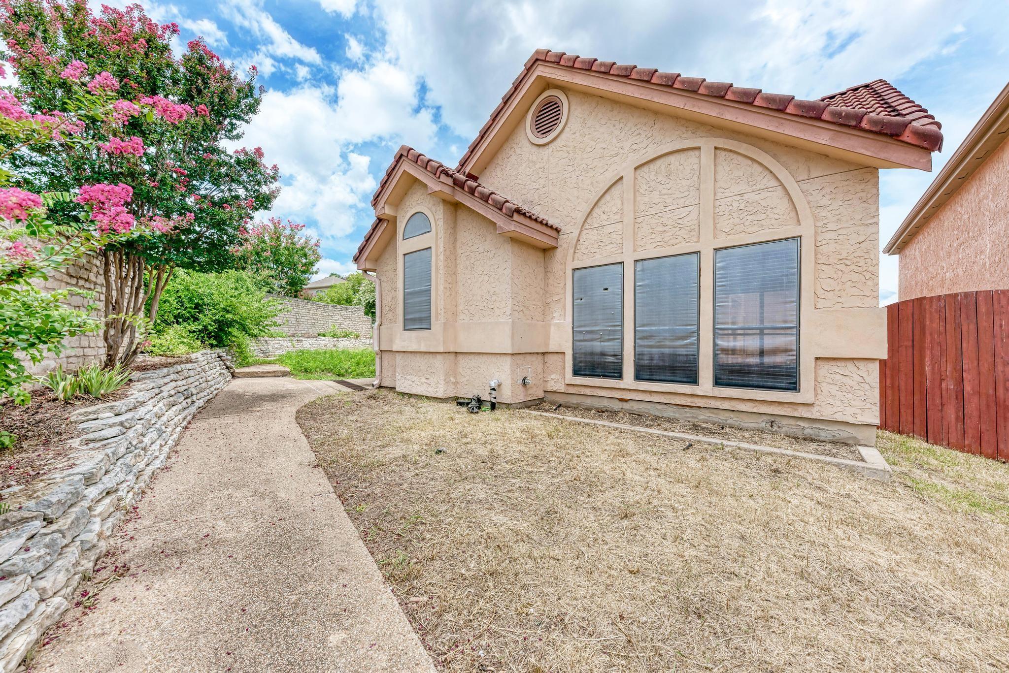 583 Rupen DR — photo 3