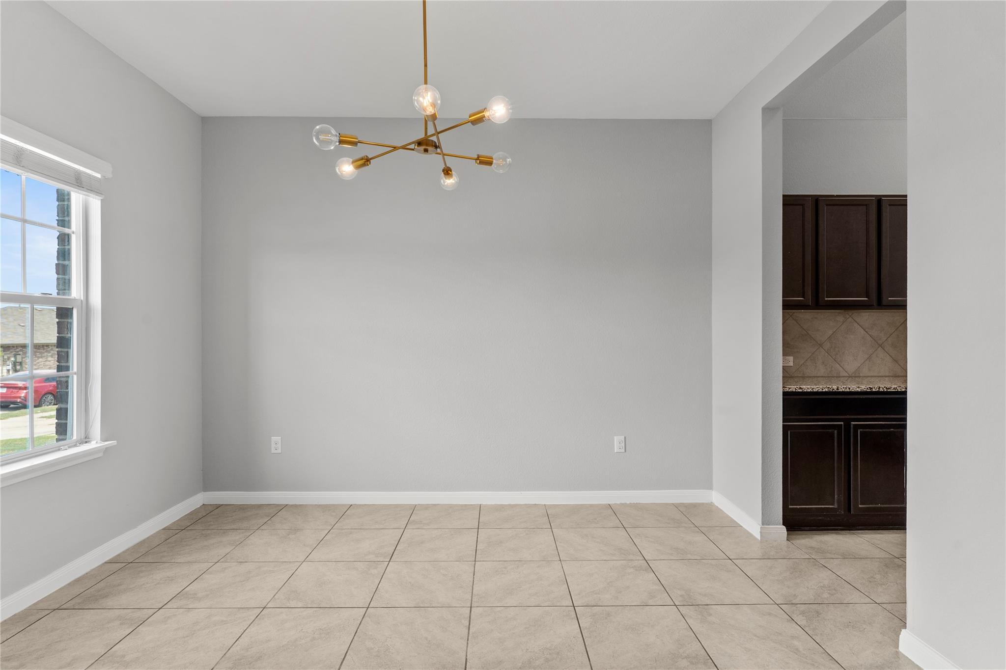 314 Dusky Thrush DR — photo 4