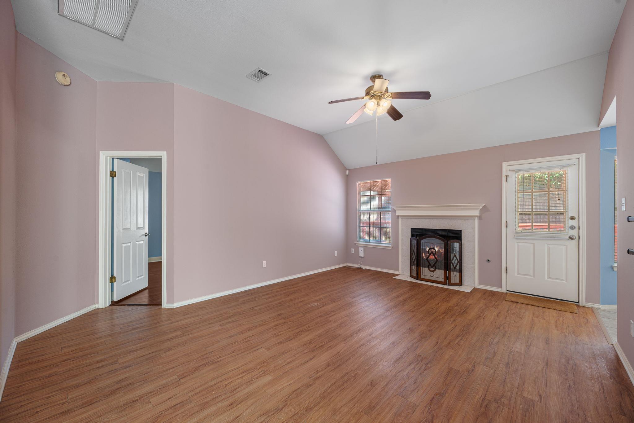 1110 Hatteras DR — photo 4