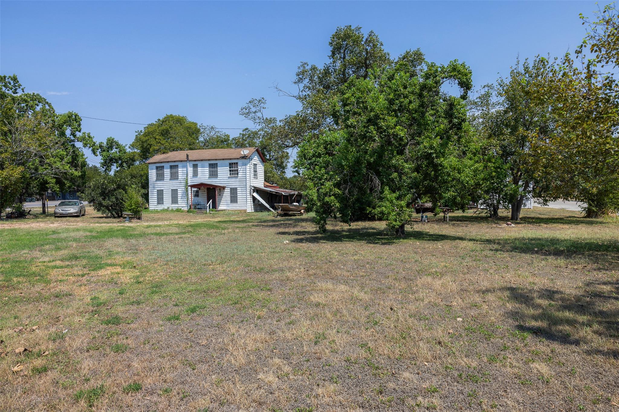 650 Main ST — photo 3