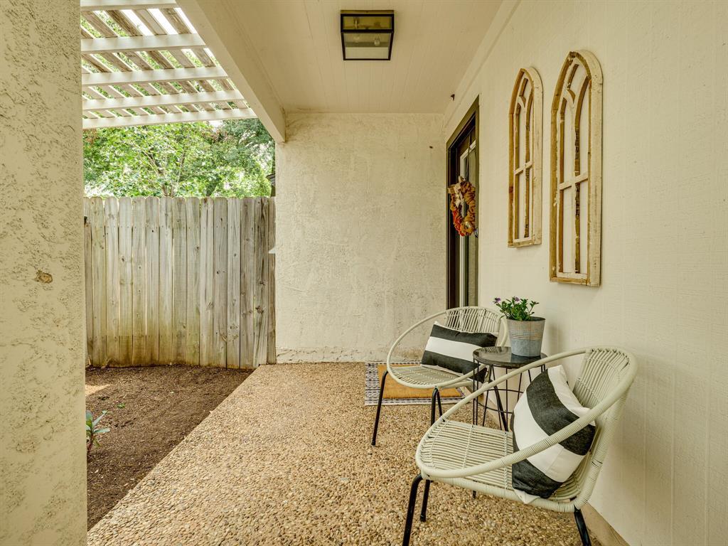 3203 Foster LN — photo 5