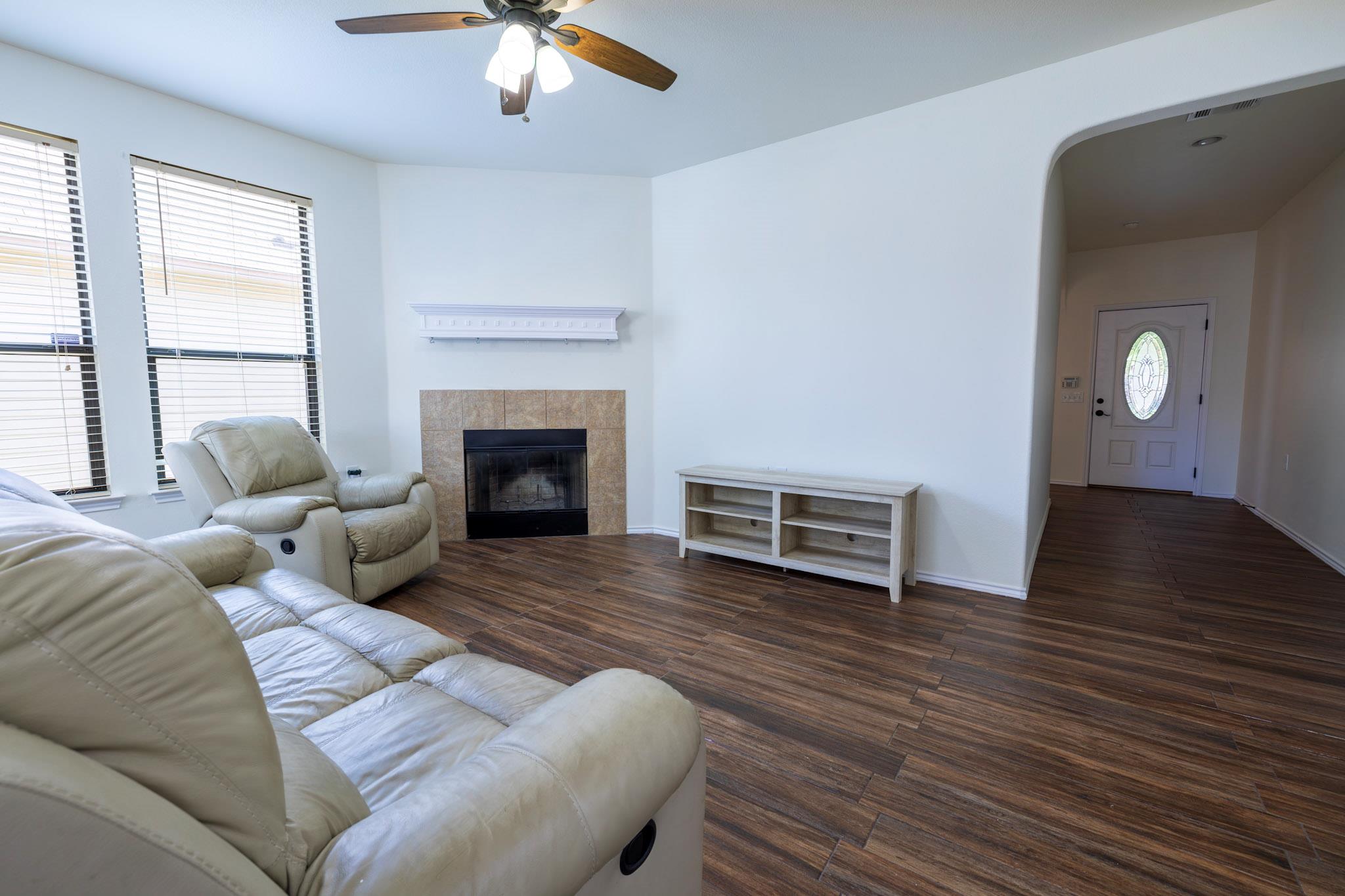 8720 Sturmer ST — photo 5