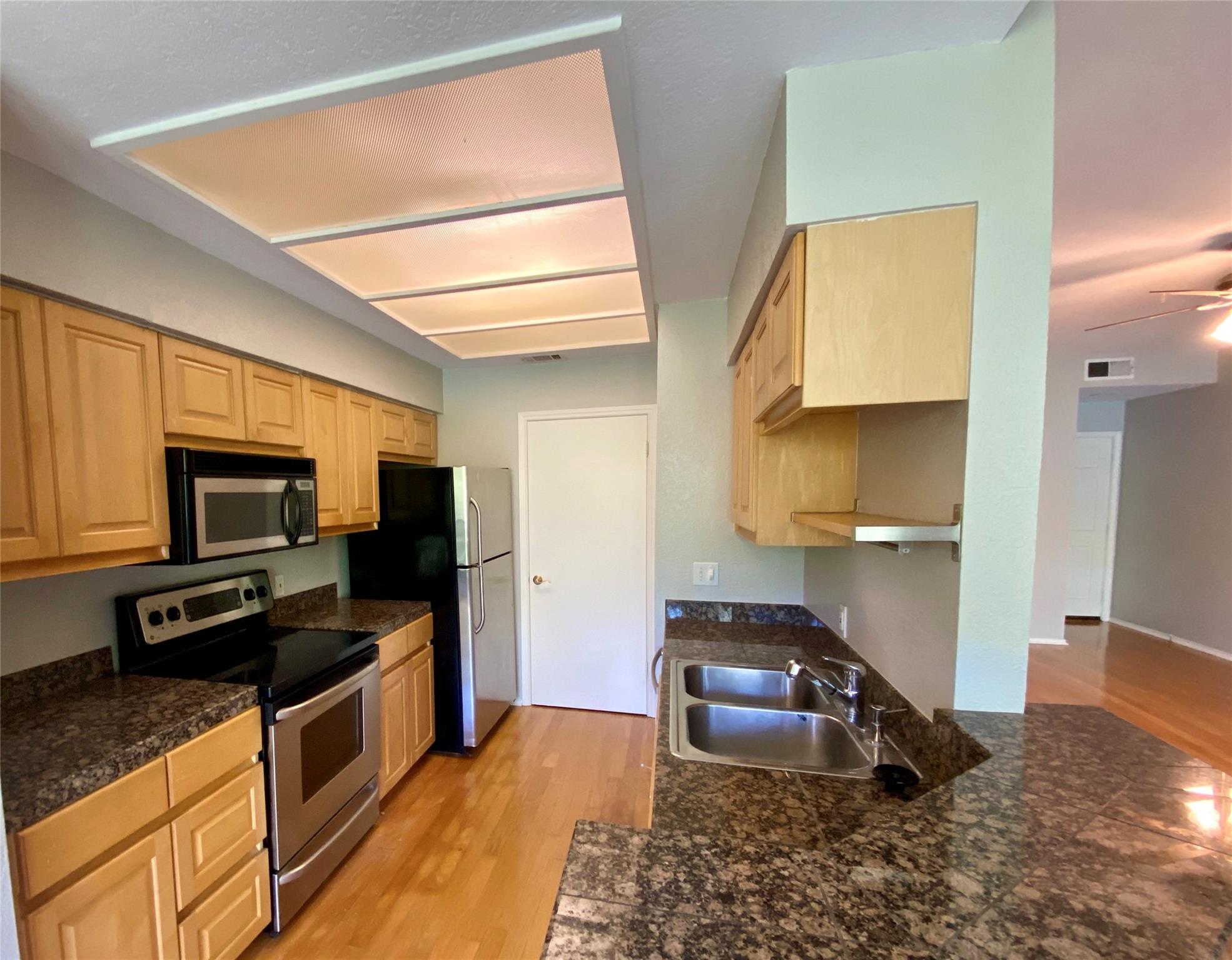 4711 Spicewood Springs RD #266 — photo 4