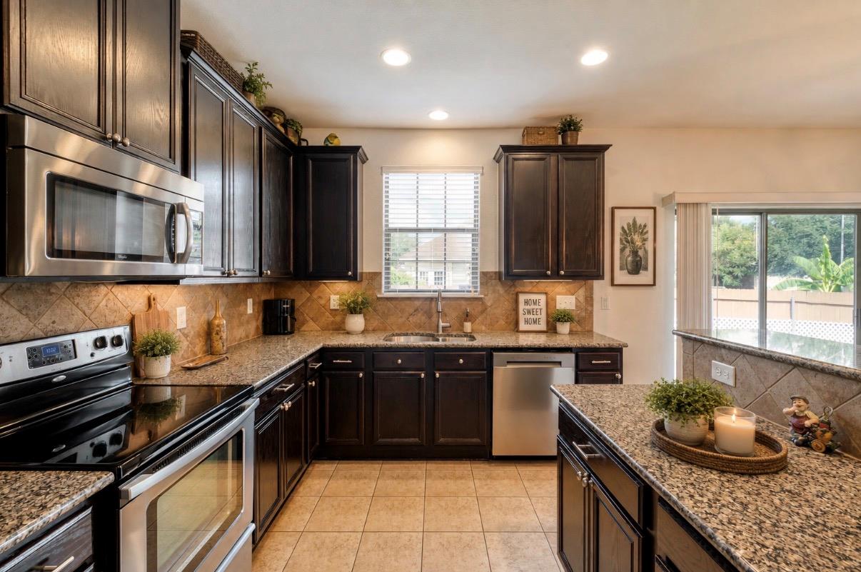 8600 Panadero DR