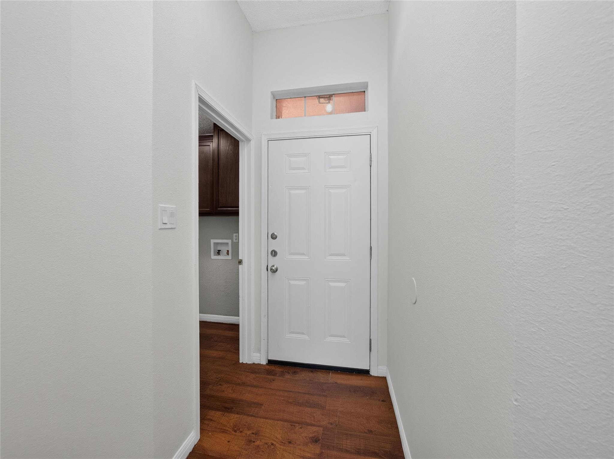 2603 Remington DR — photo 3