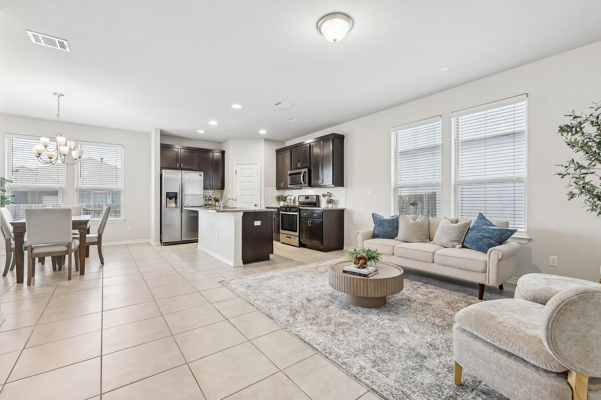 1117 Waterfall Ave — photo 5