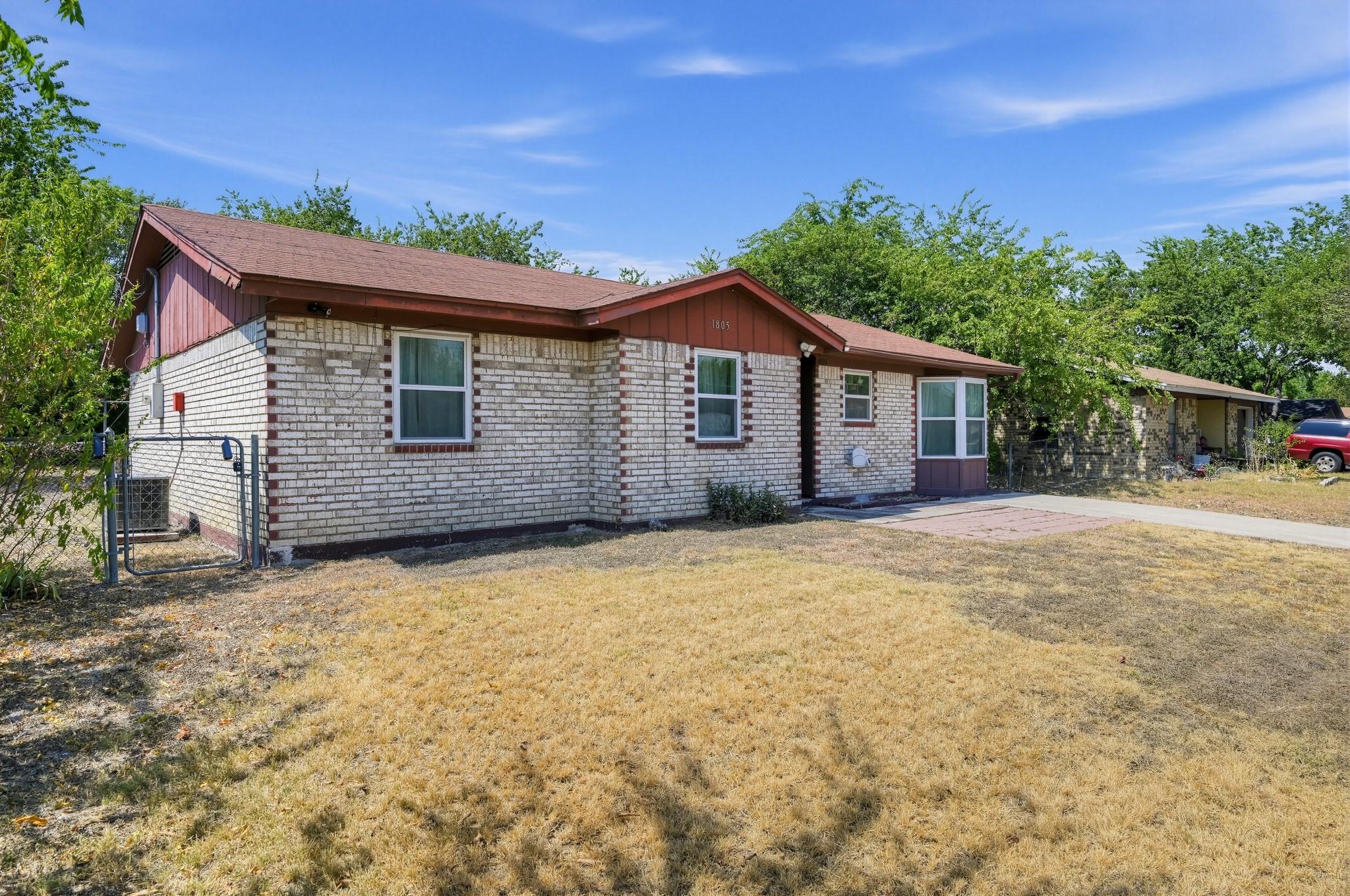 1805 Hammond DR — photo 3
