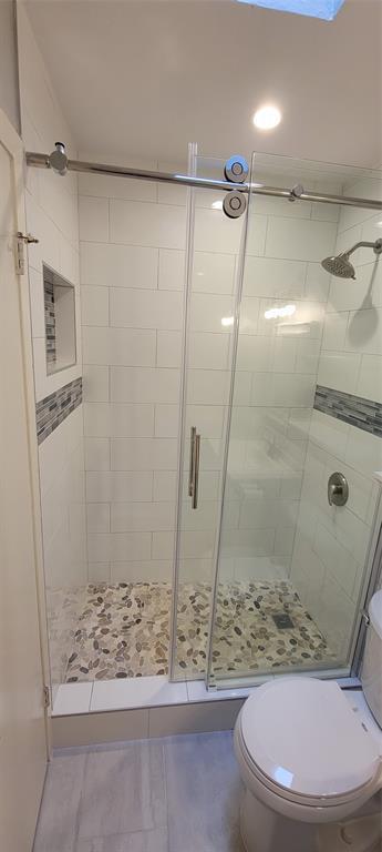 602 51st ST #102 — photo 3