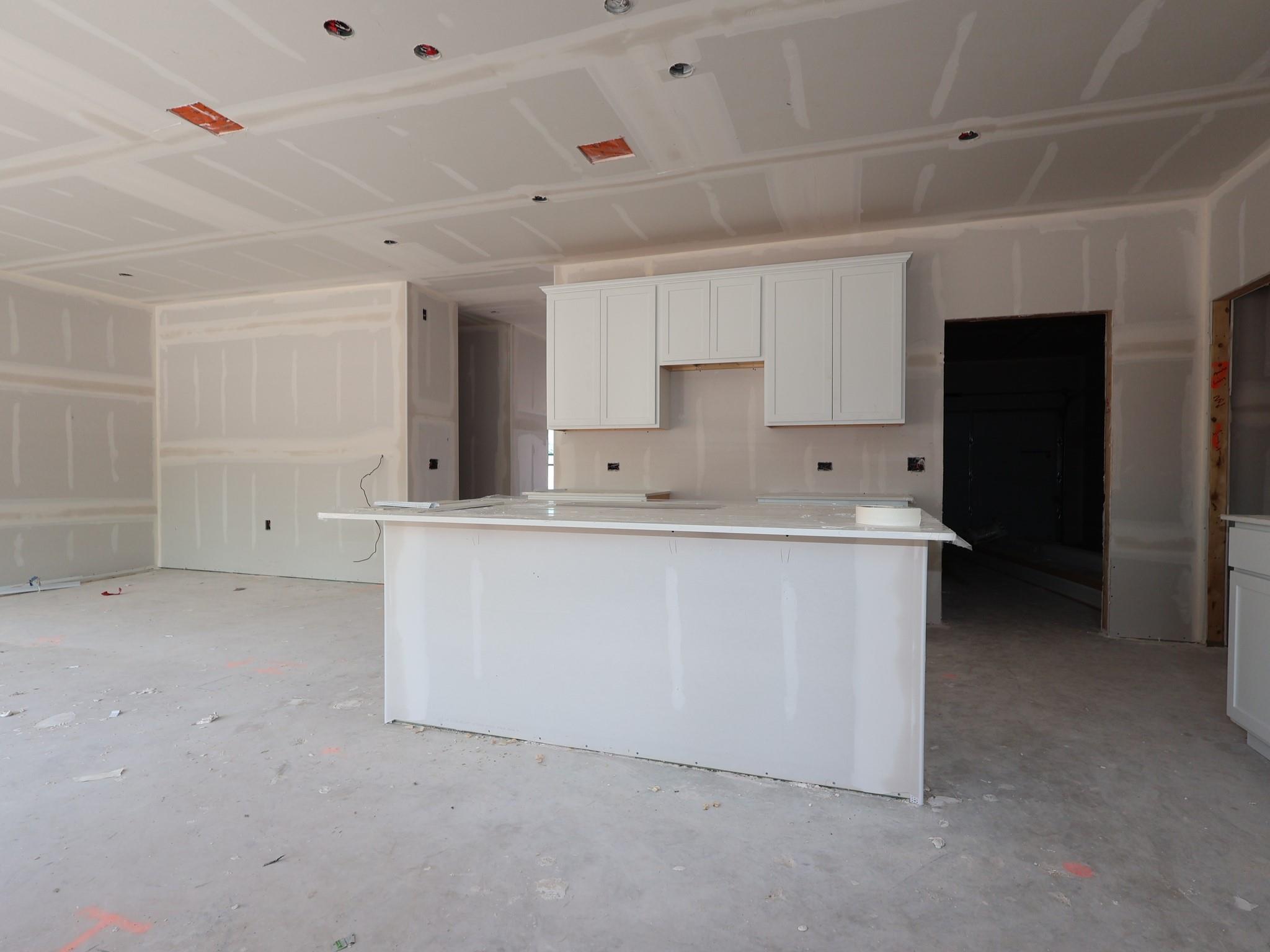 7425 Pullman CV — photo 3