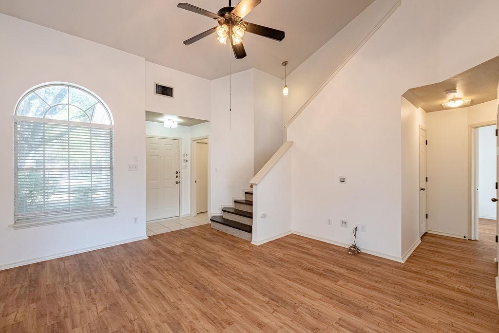13505 Dulles Ave — photo 3