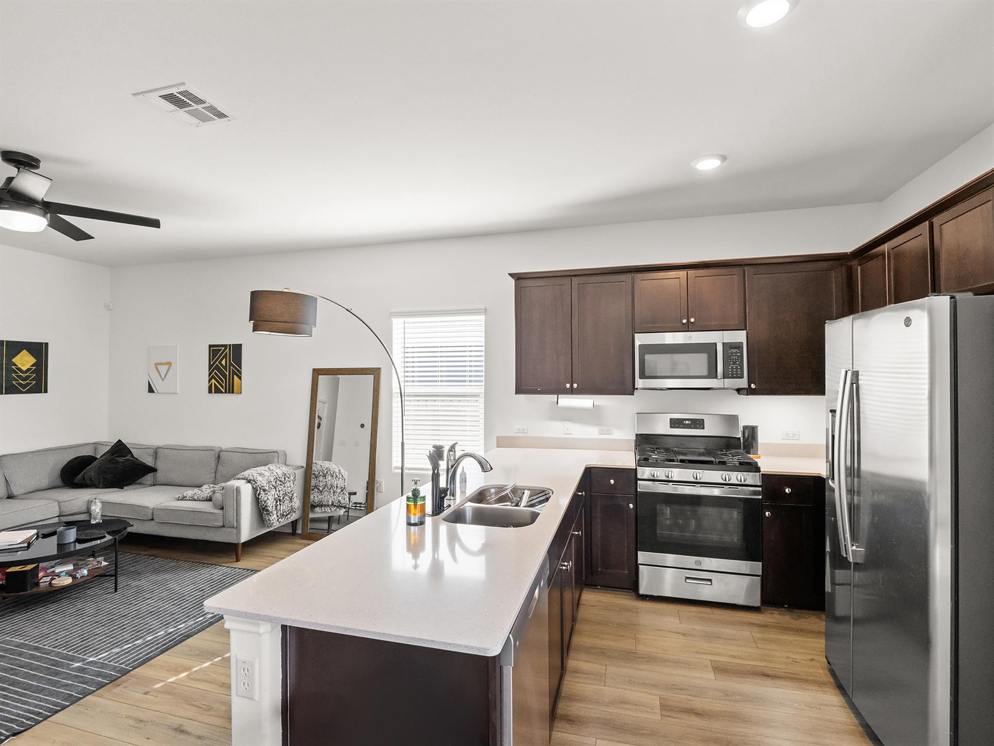 2729 Louris LN — photo 4