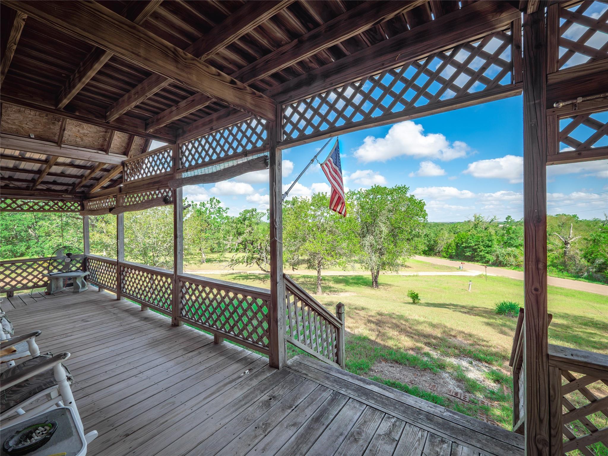499 Hidden Oaks DR — photo 5