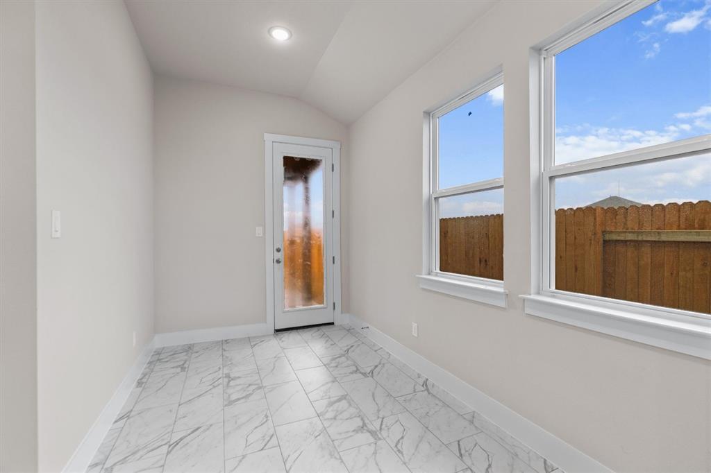 405 Stellar Wind DR — photo 4