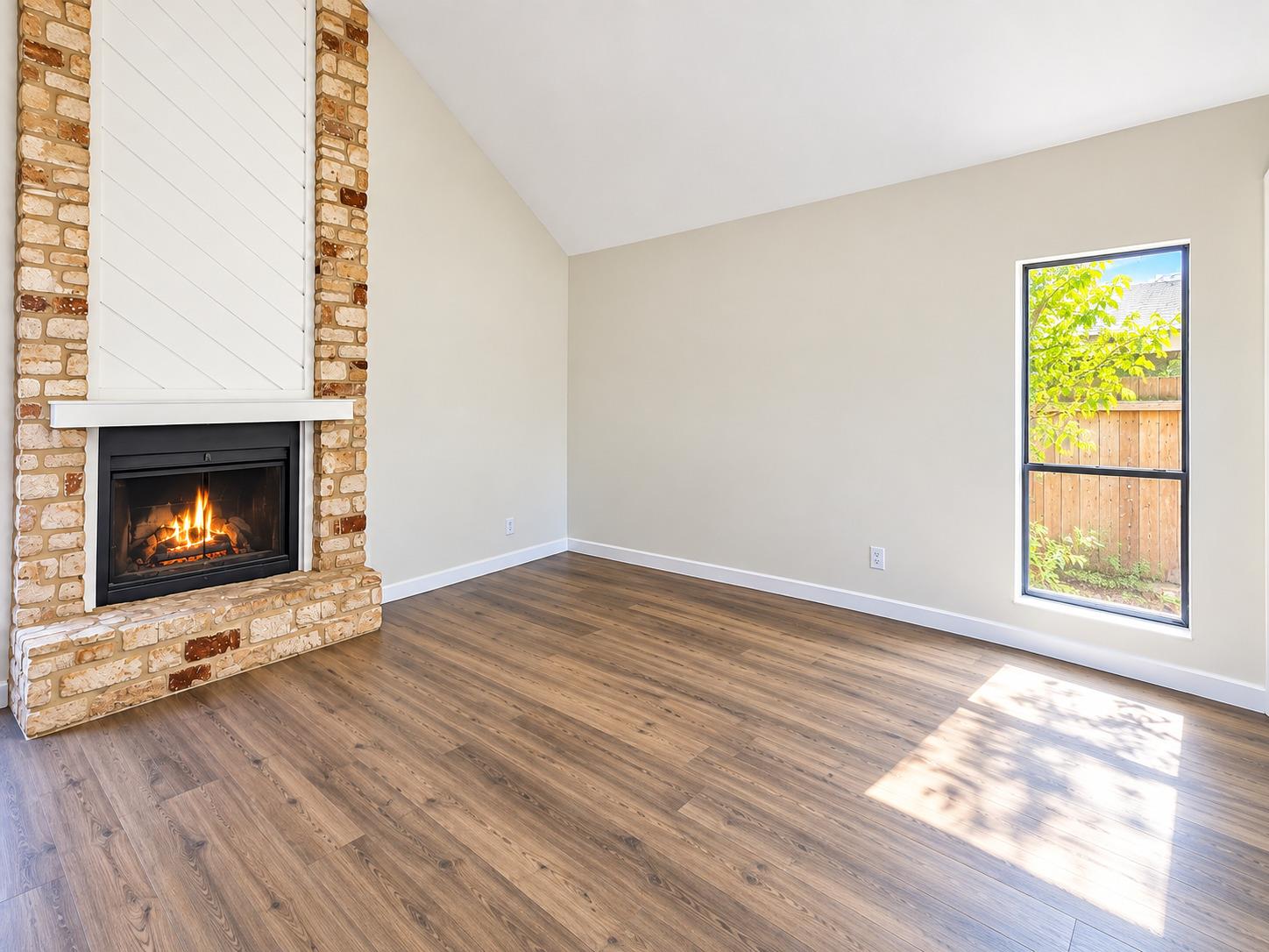 2500 Jones RD #B — photo 3