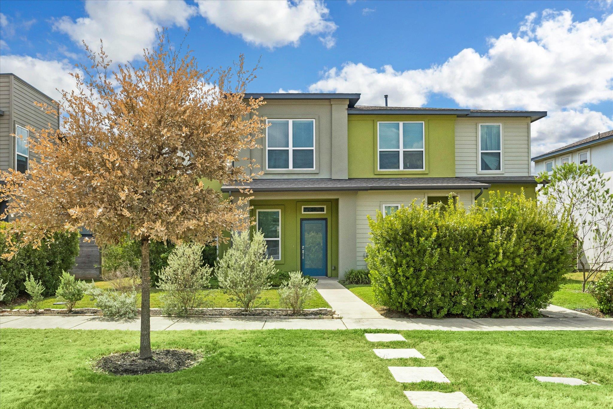 8800 Whitter DR
