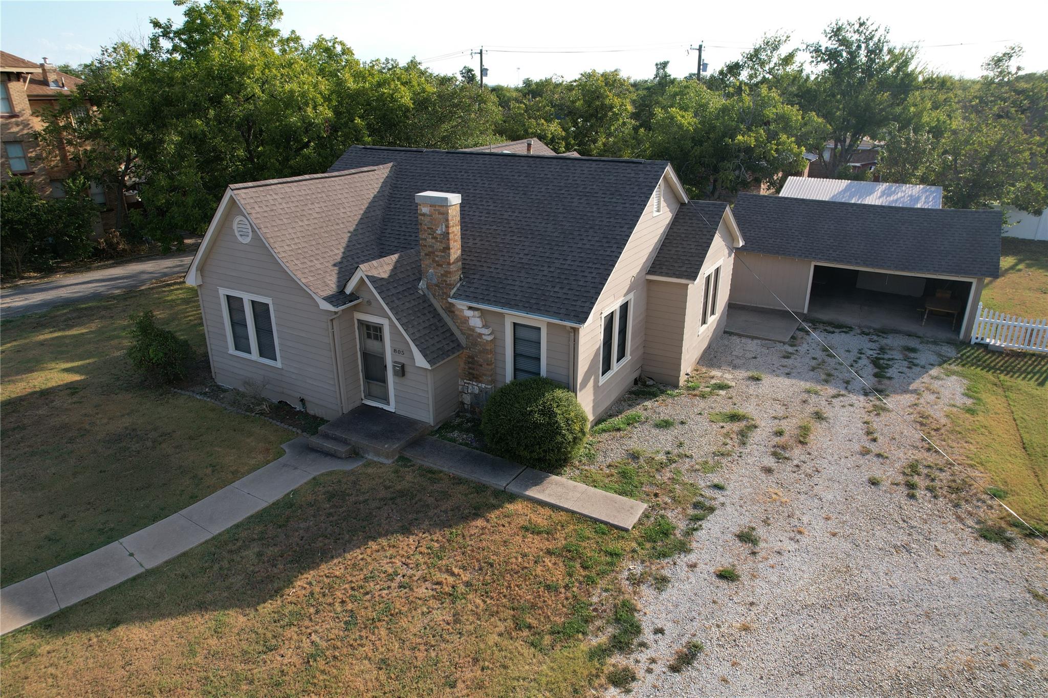 805 Howard ST — photo 4