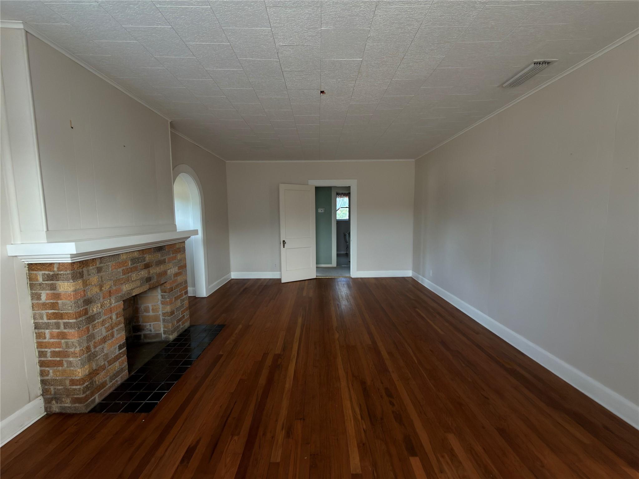805 Howard ST — photo 5