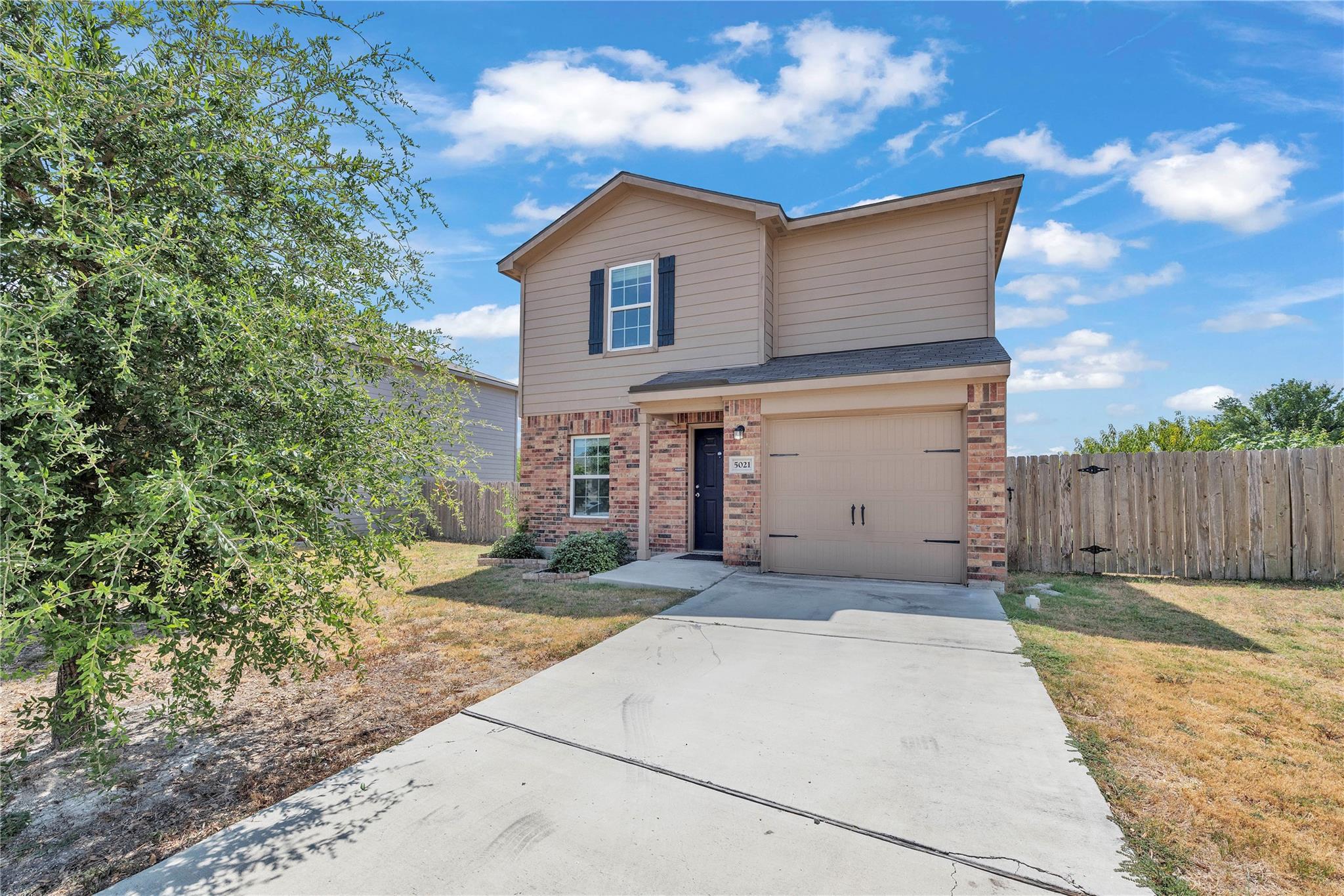 5021 Cressler LN