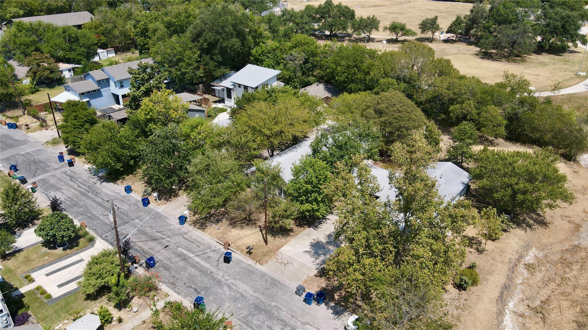 402 Swanee DR