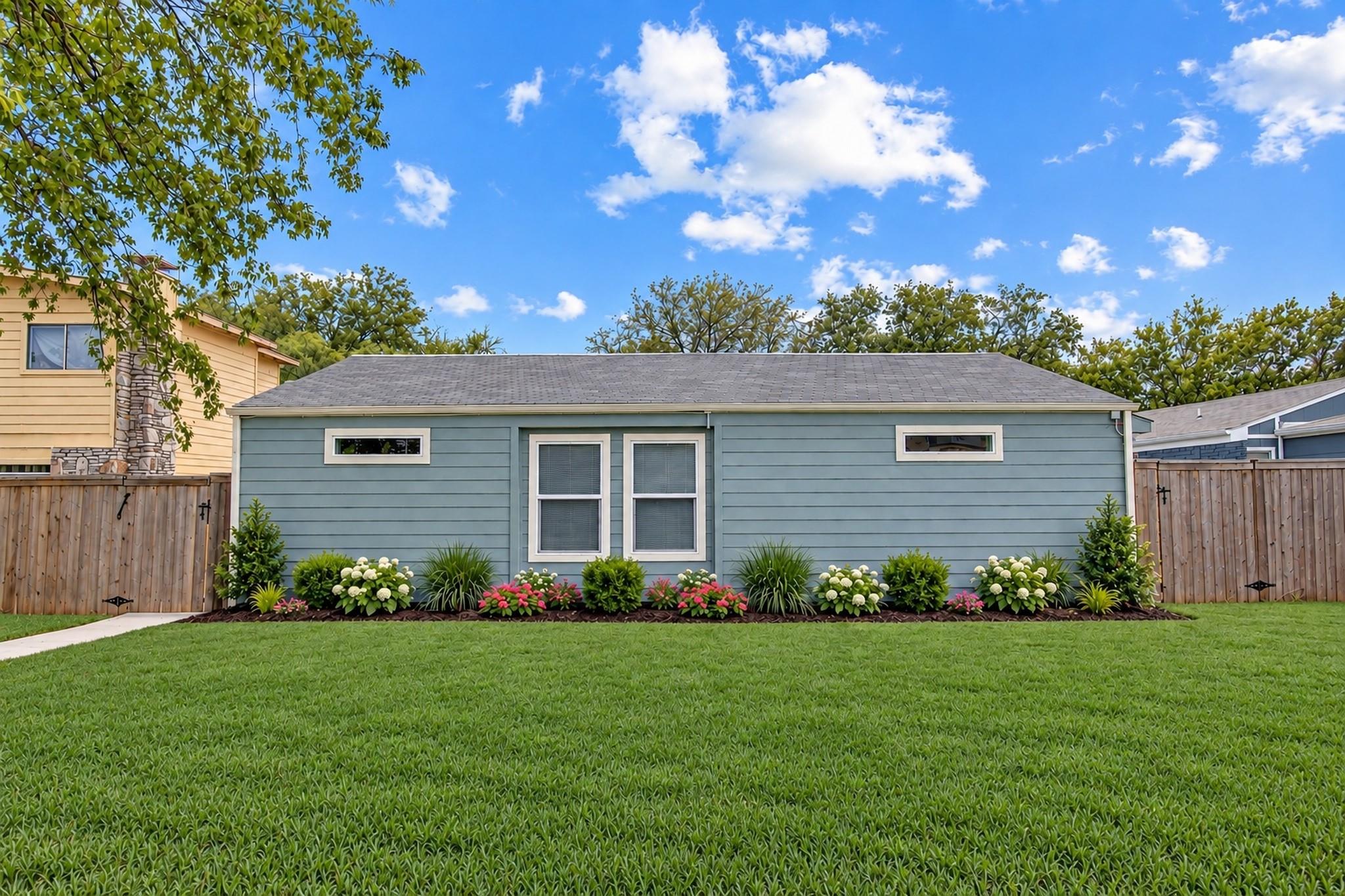 4413 Teri RD — photo 3