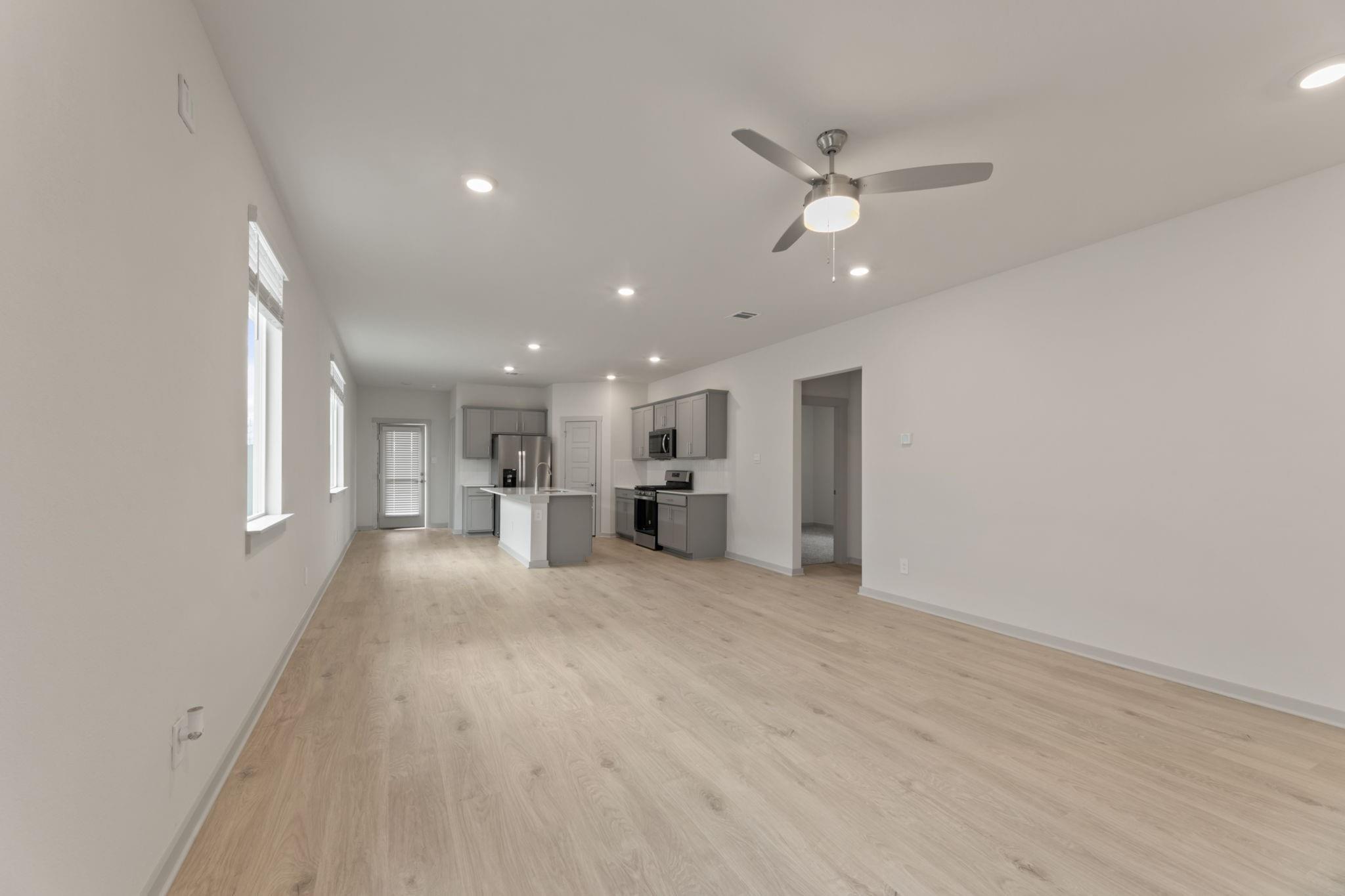 237 Ashford ST — photo 4