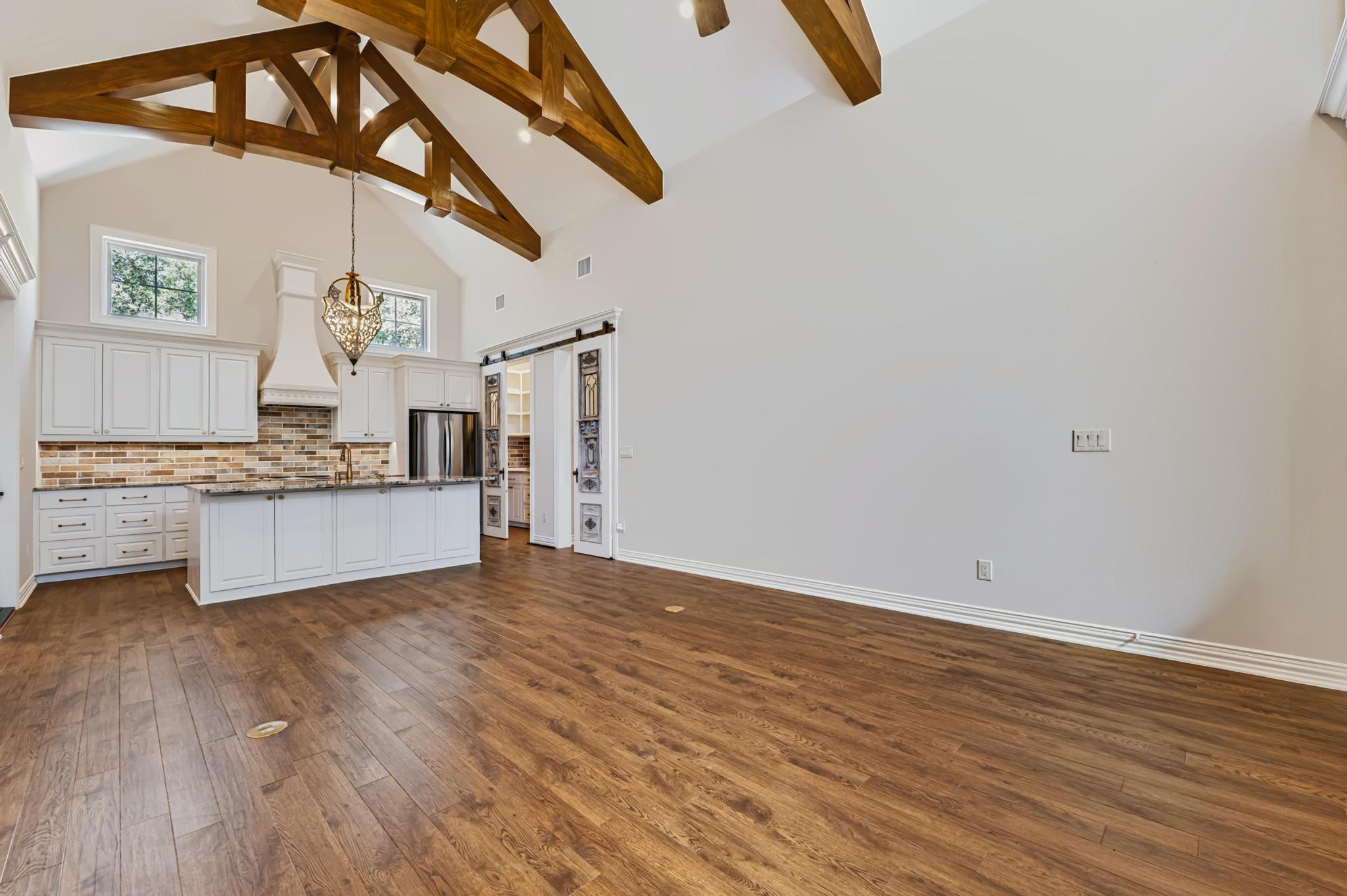 317 Highland Spring LN — photo 3