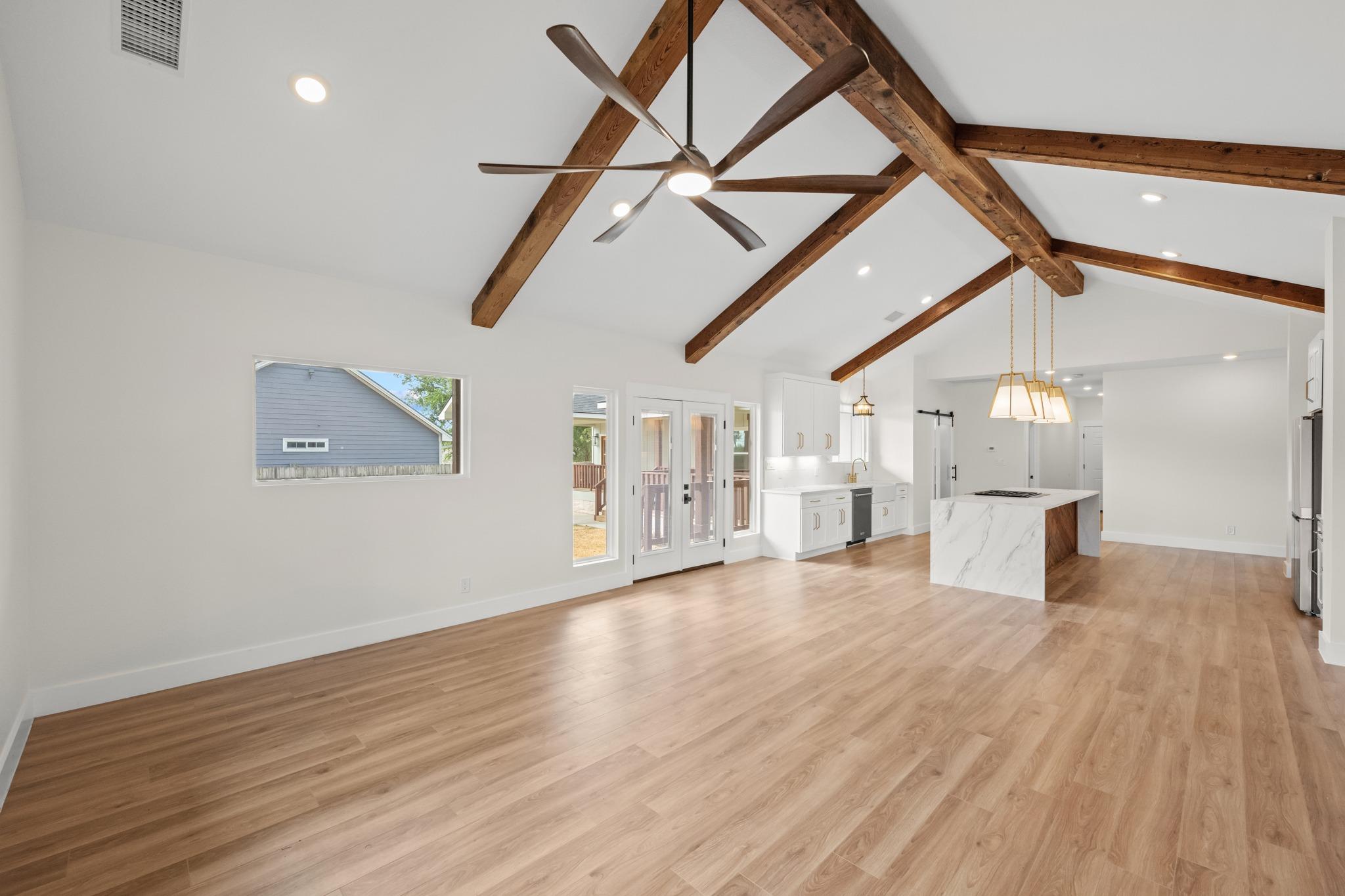 2102 Church ST — photo 3