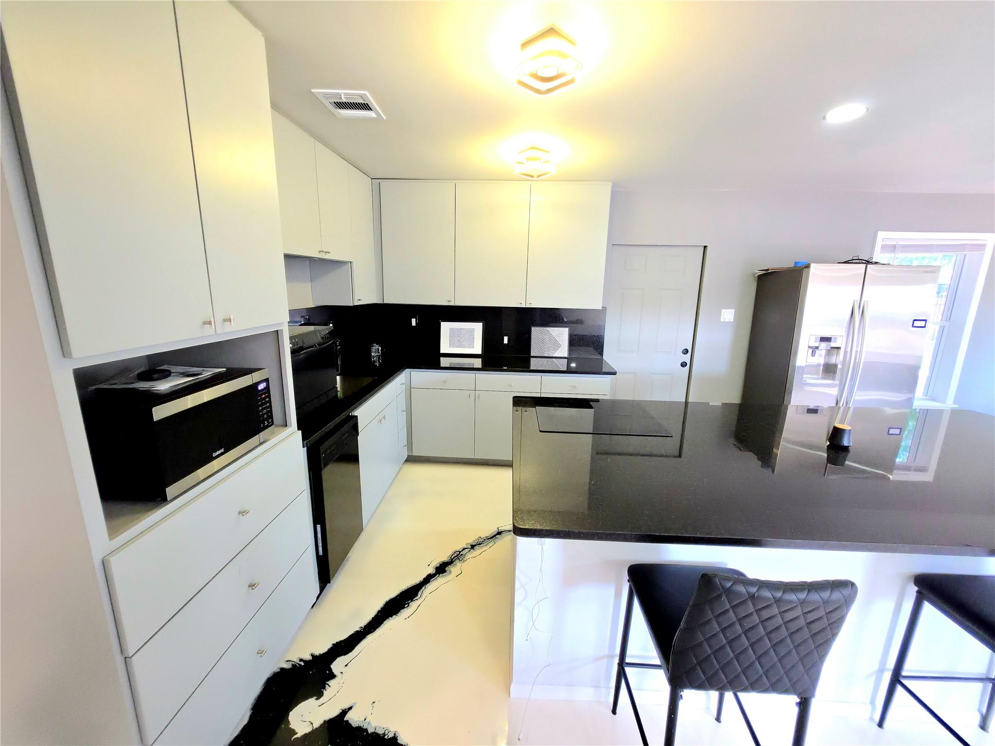 2201 Teri RD — photo 4